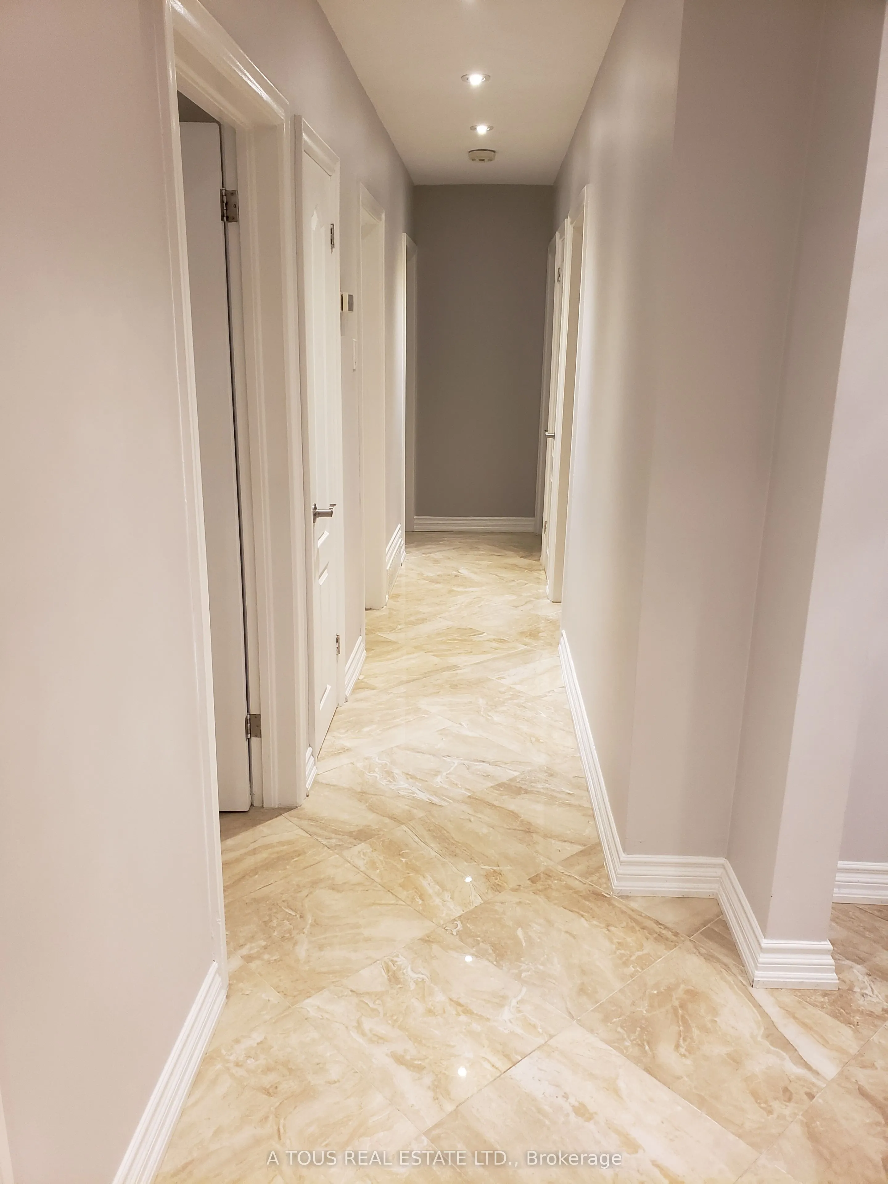 52 Winnipeg Road