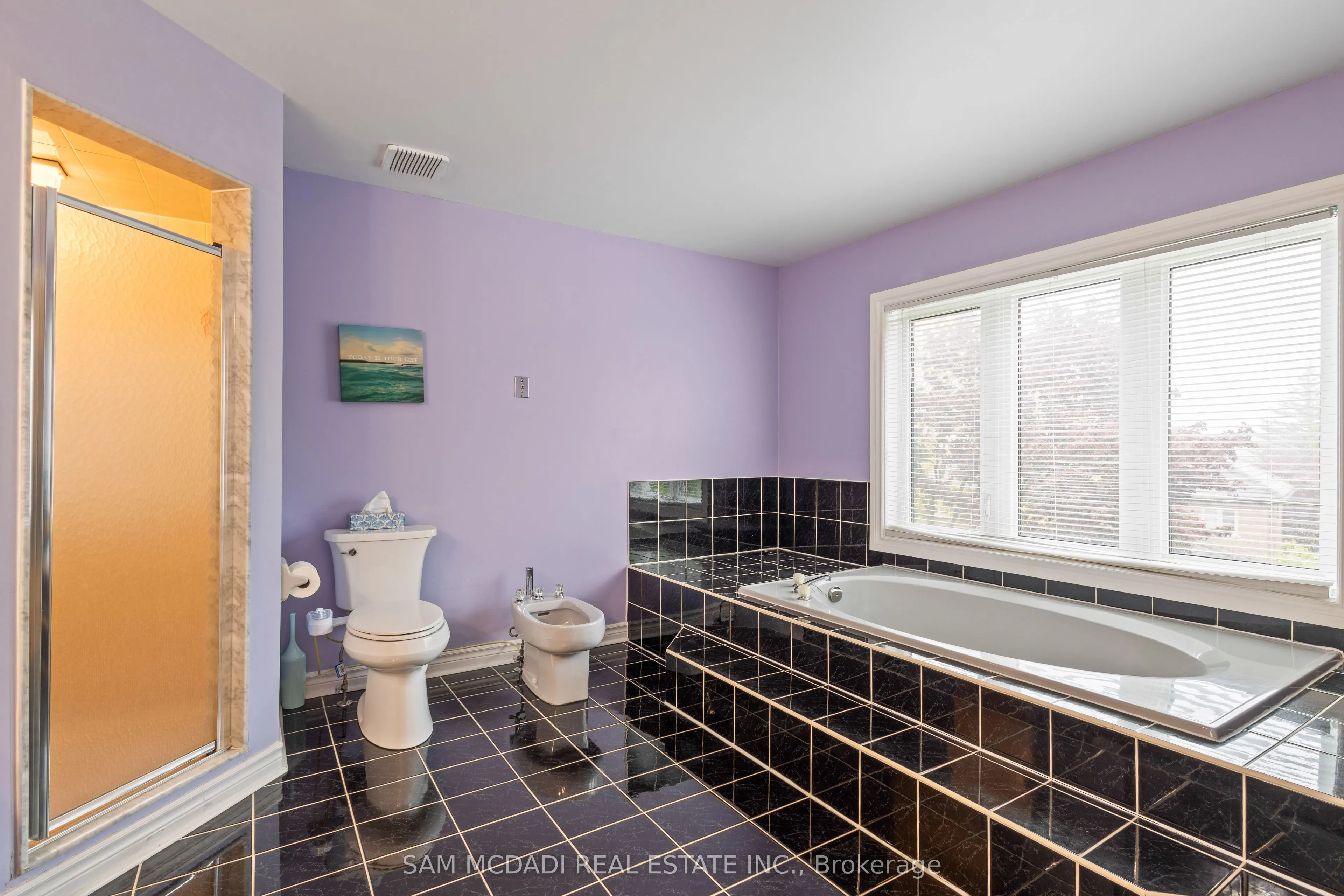 2492 Erin Centre Boulevard