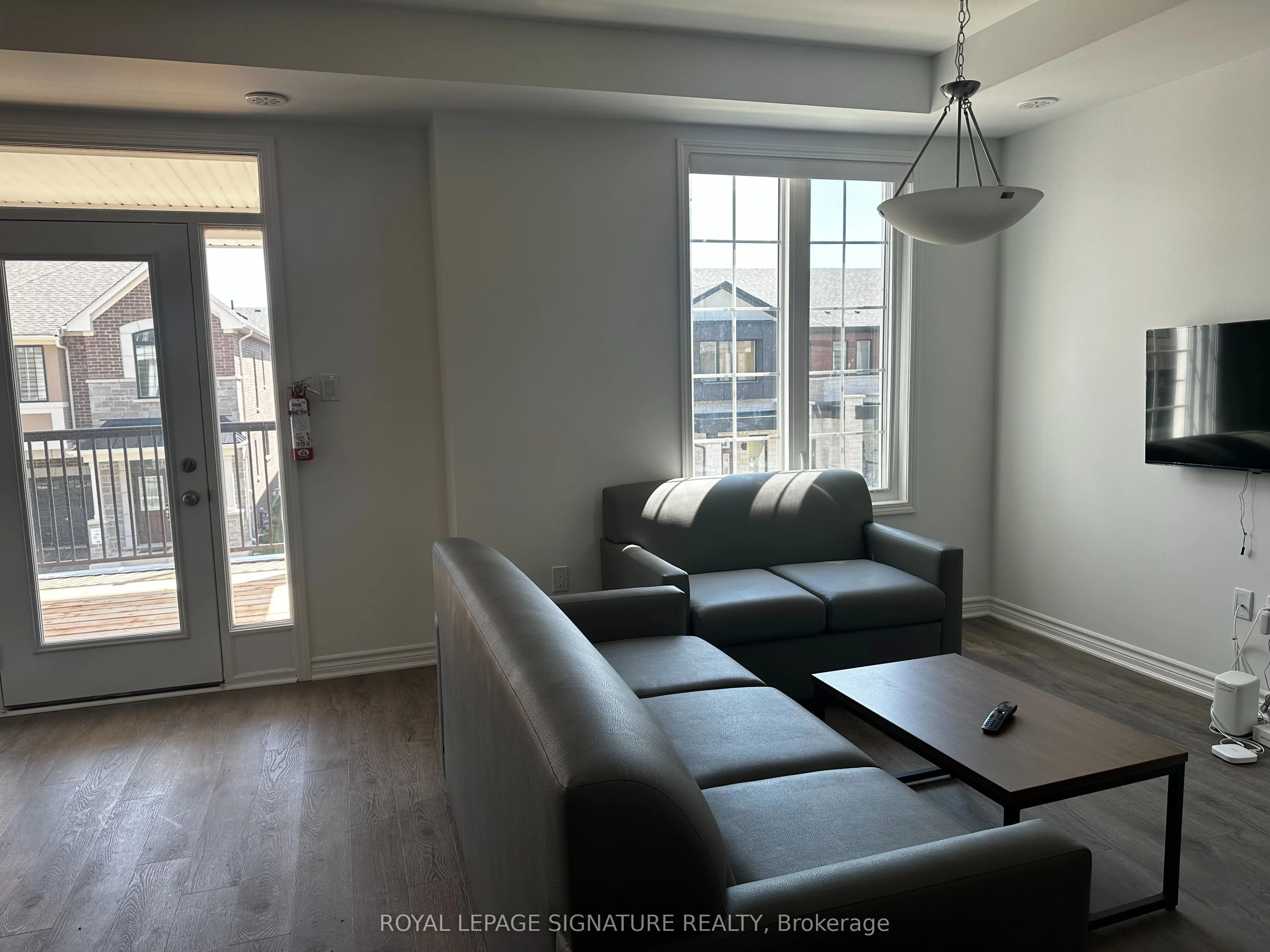 1259 Lily Crescent, #11