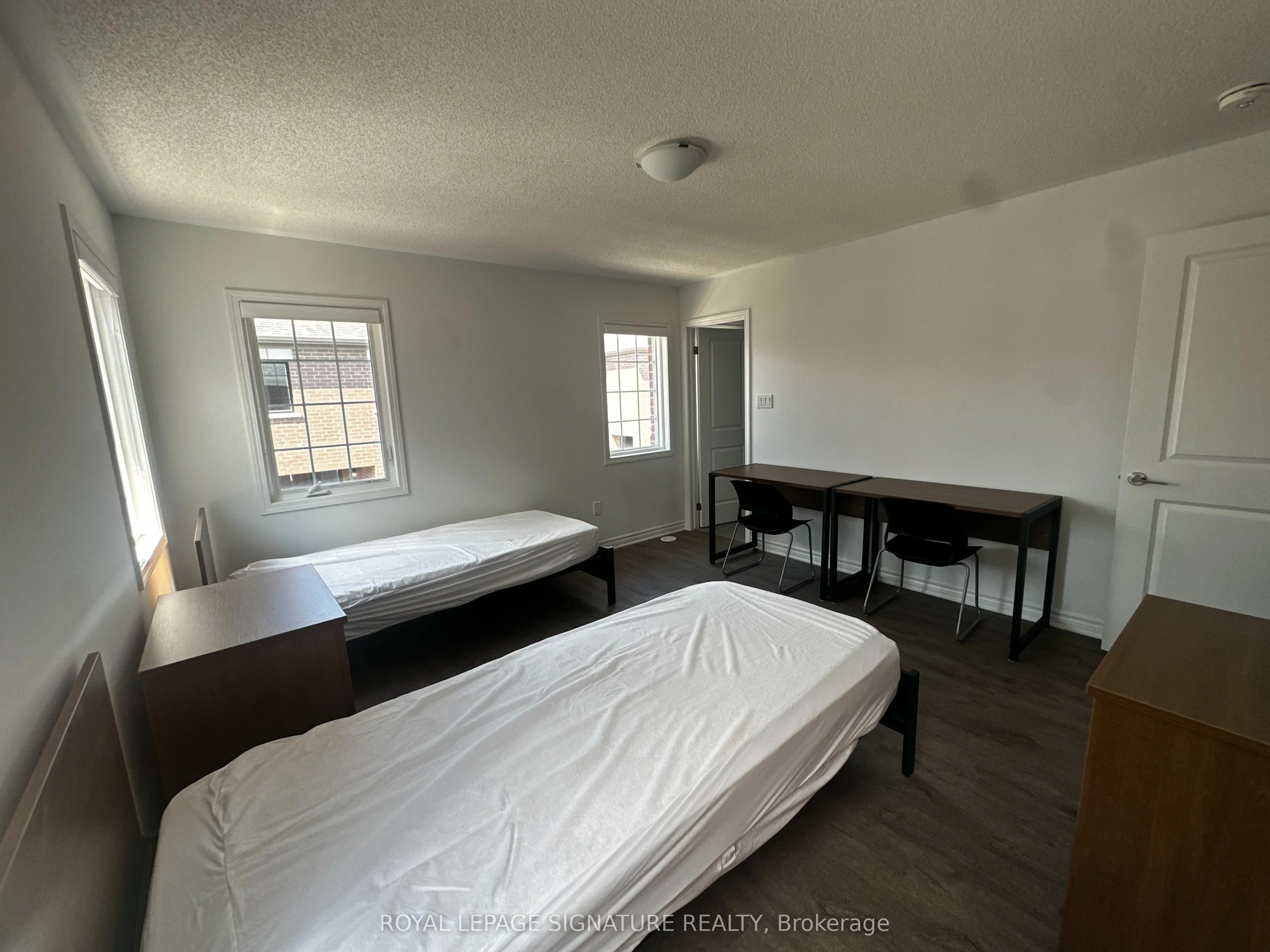 1259 Lily Crescent, #11