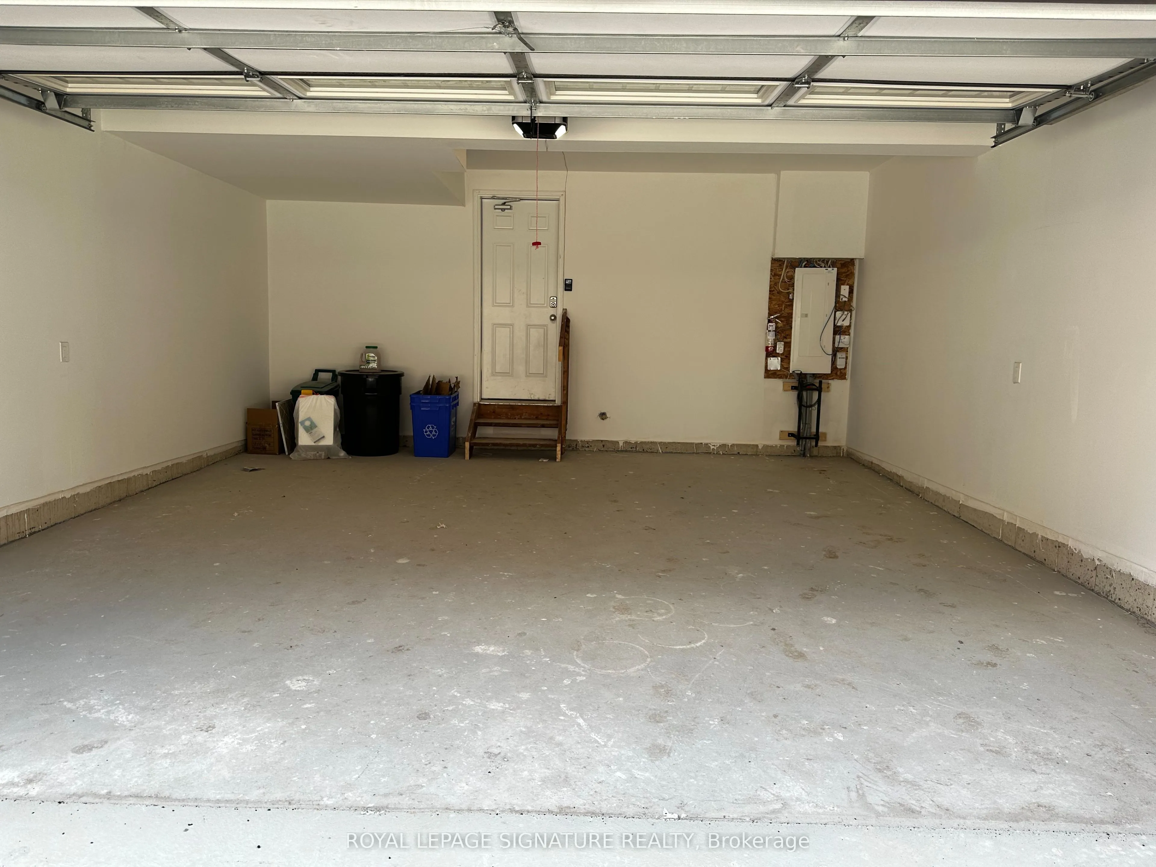 1259 Lily Crescent, #11