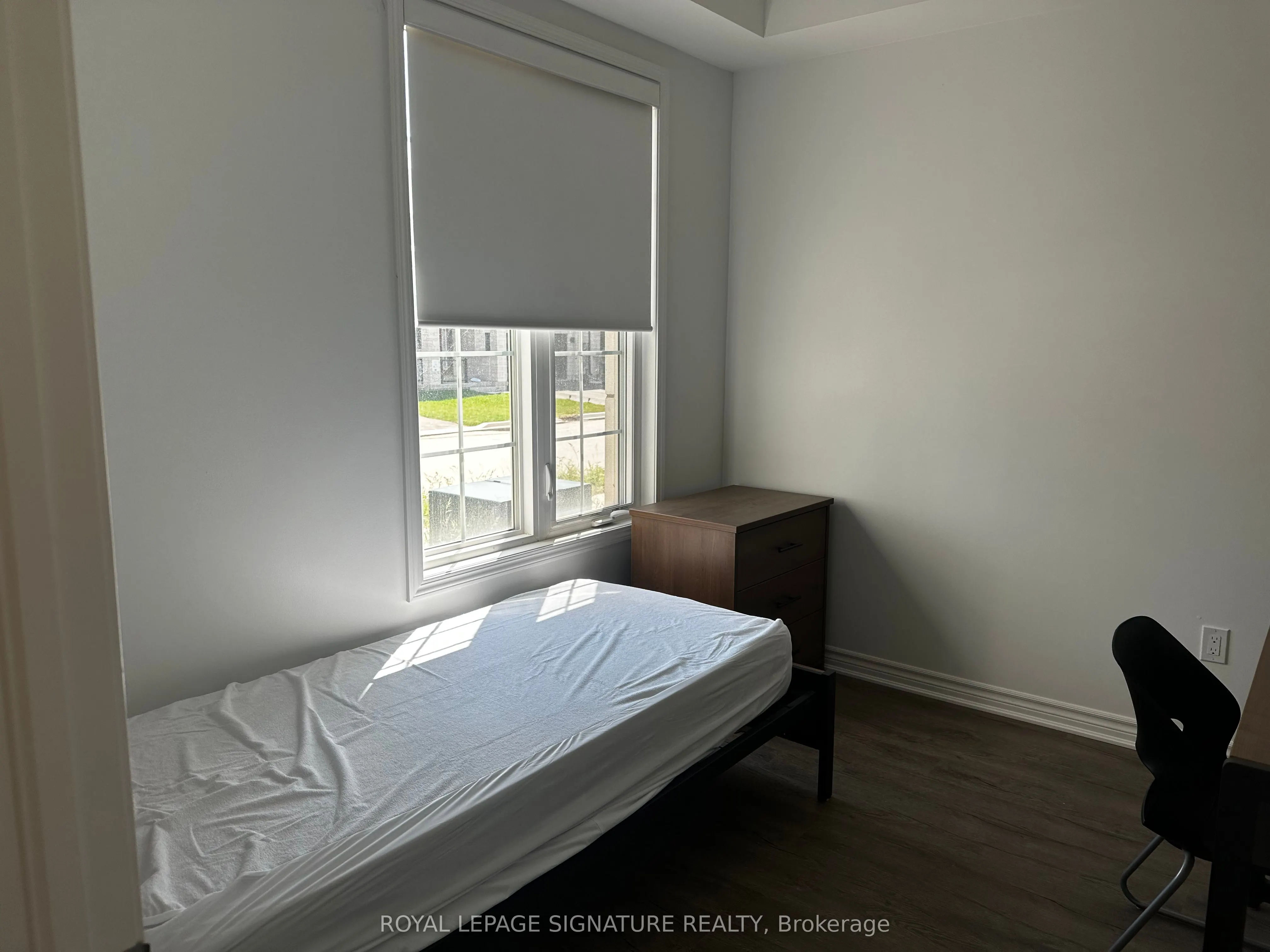 1259 Lily Crescent, #11