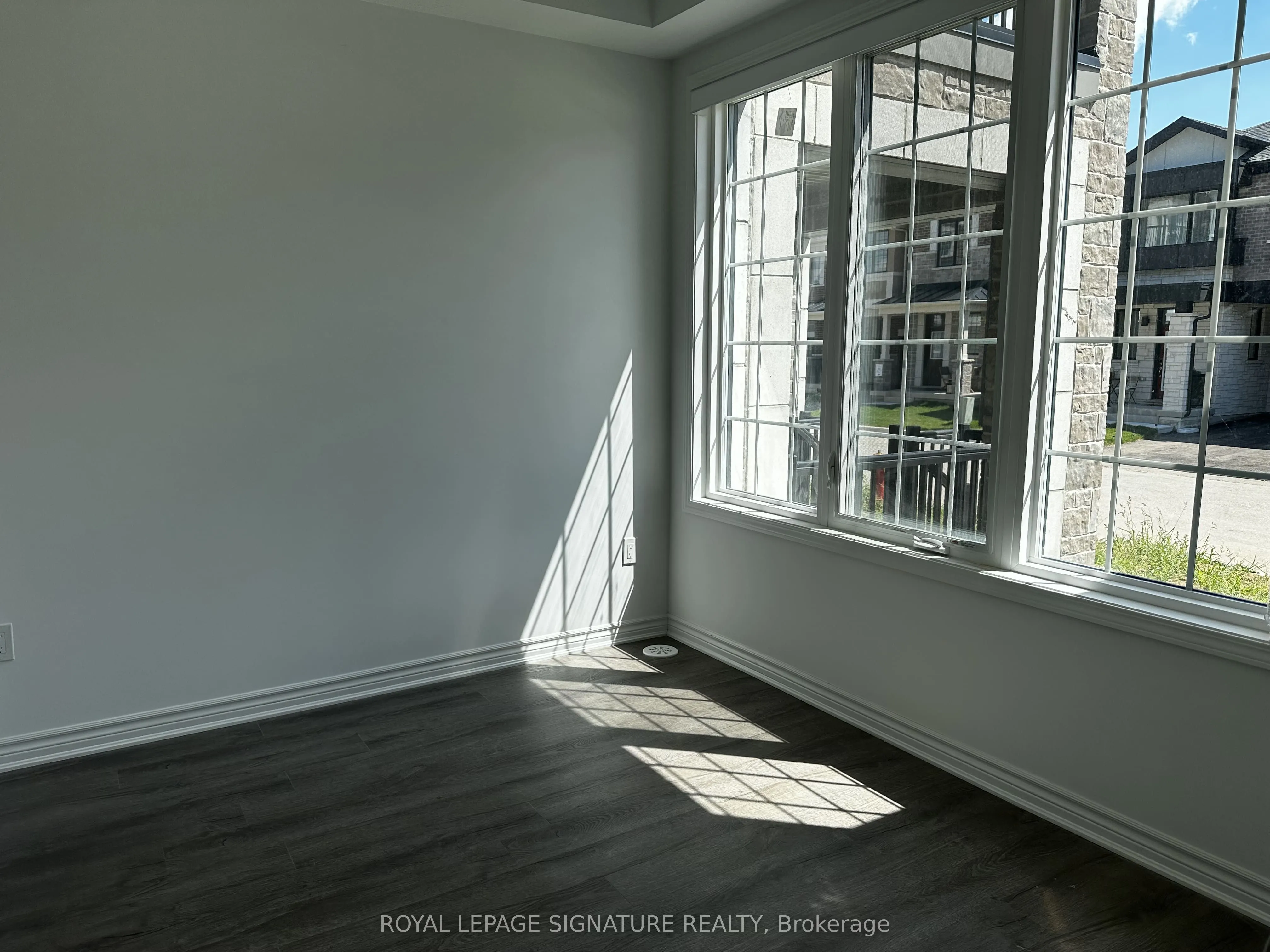 1259 Lily Crescent, #9