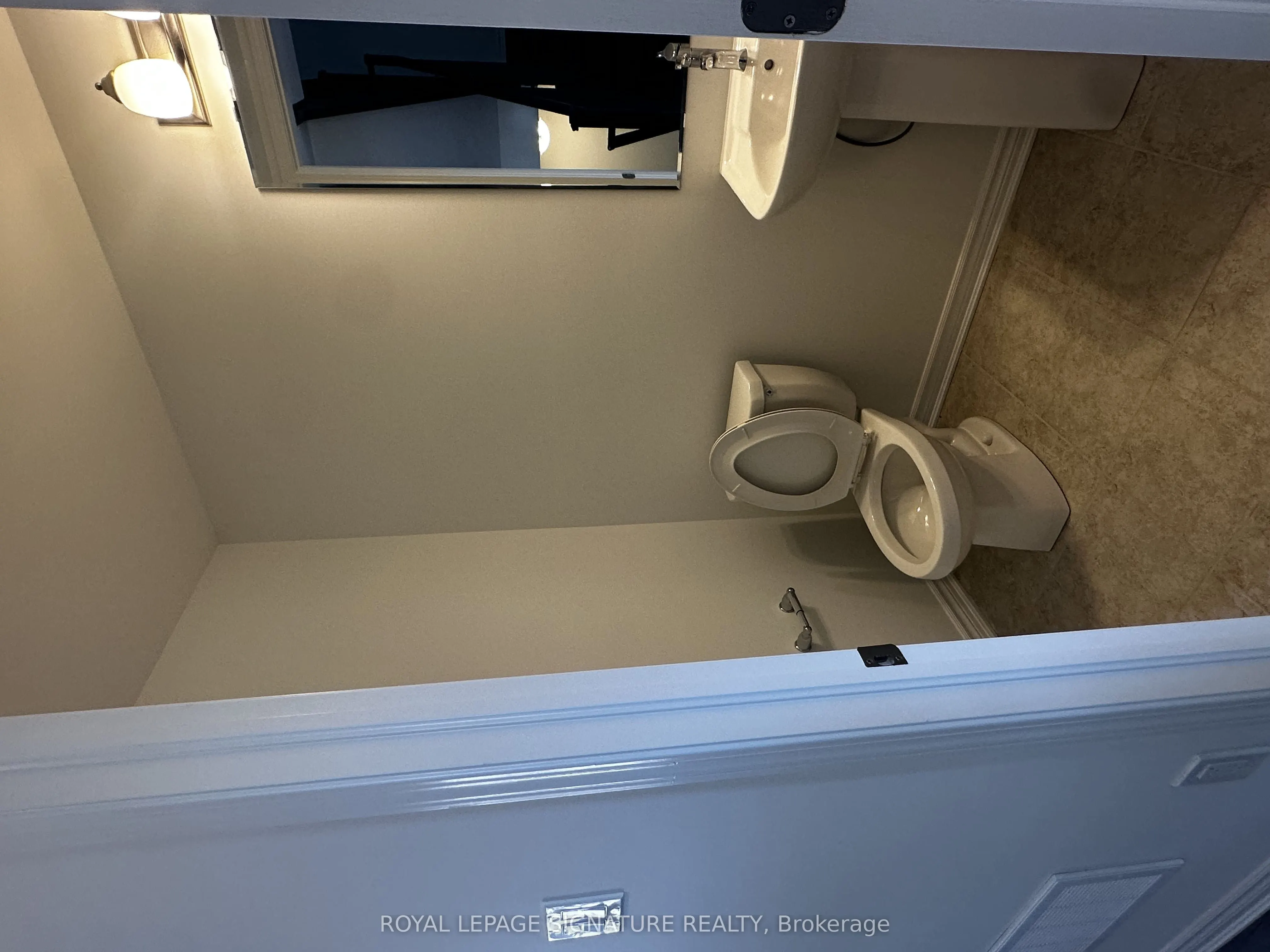 1259 Lily Crescent, #9