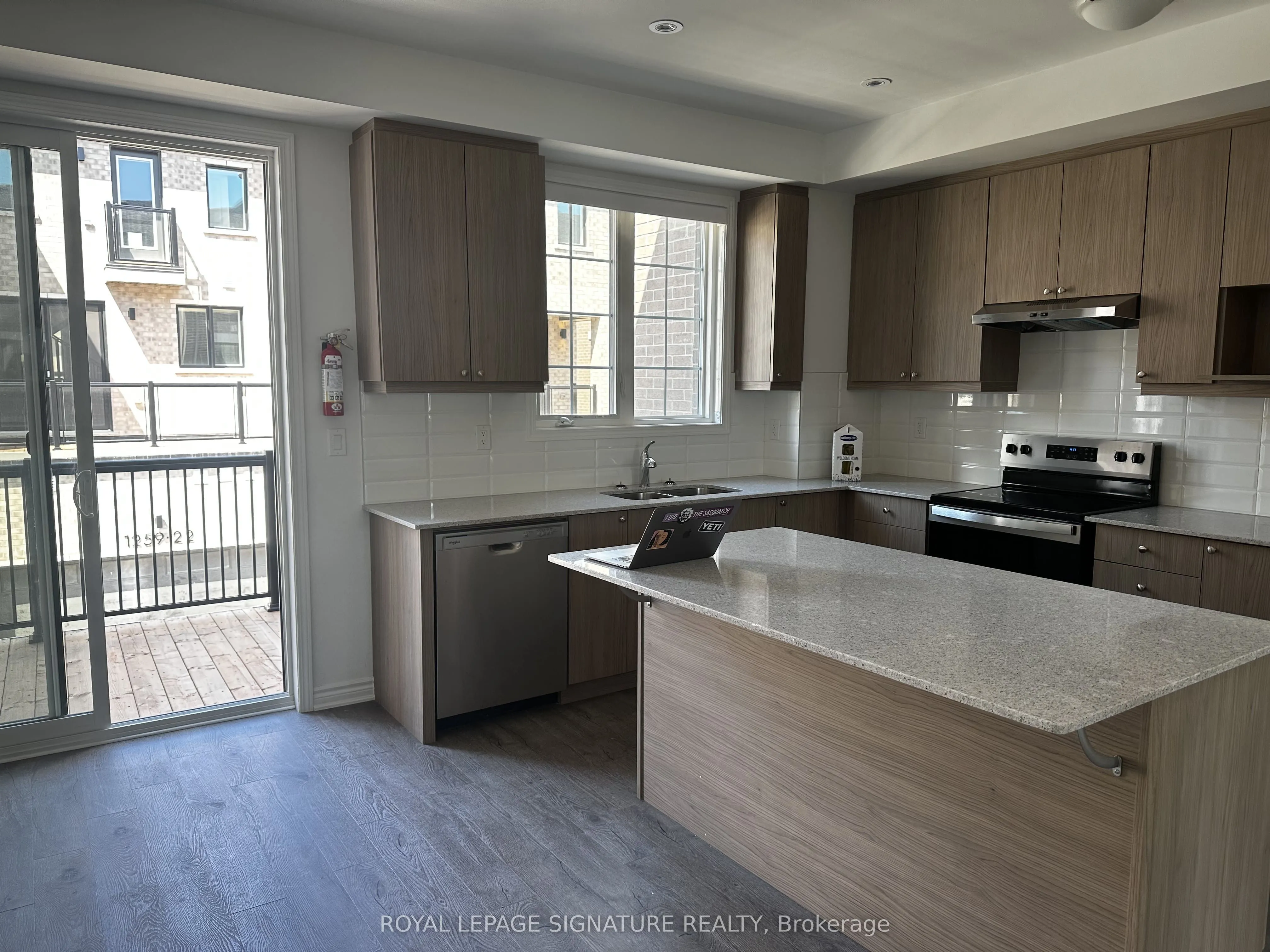 1259 Lily Crescent, #9
