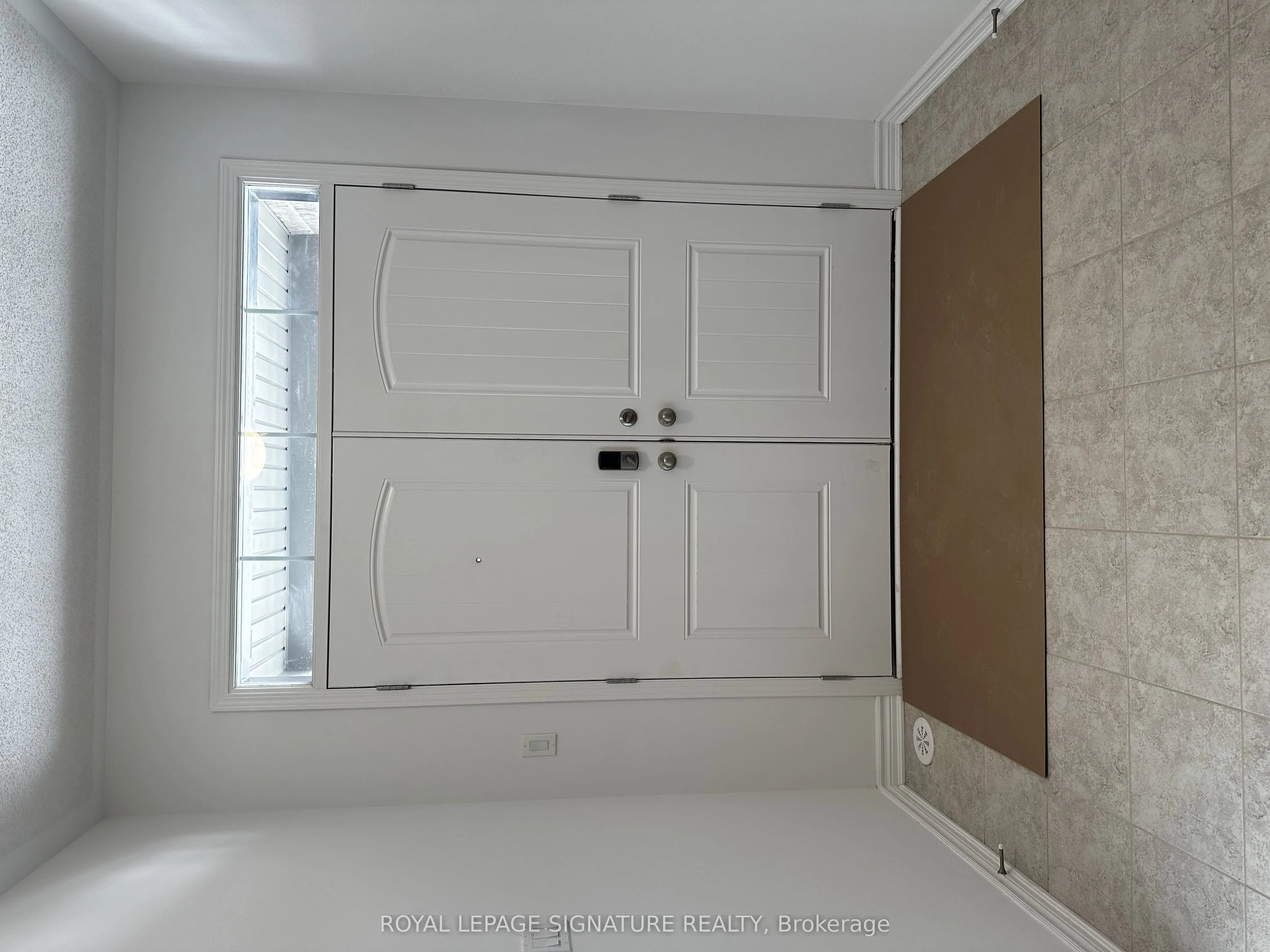 1259 Lily Crescent, #9