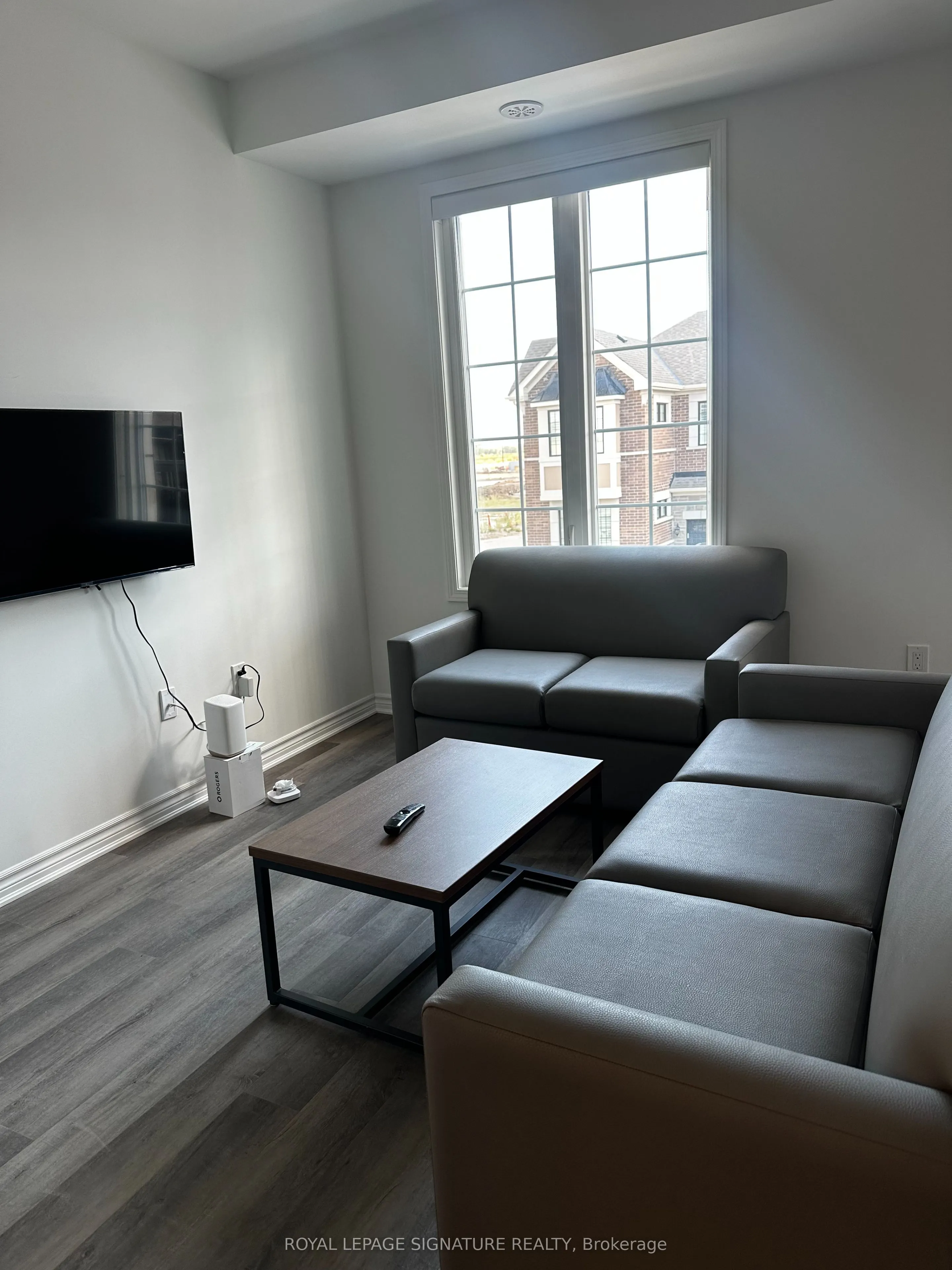 1259 Lily Crescent, #13