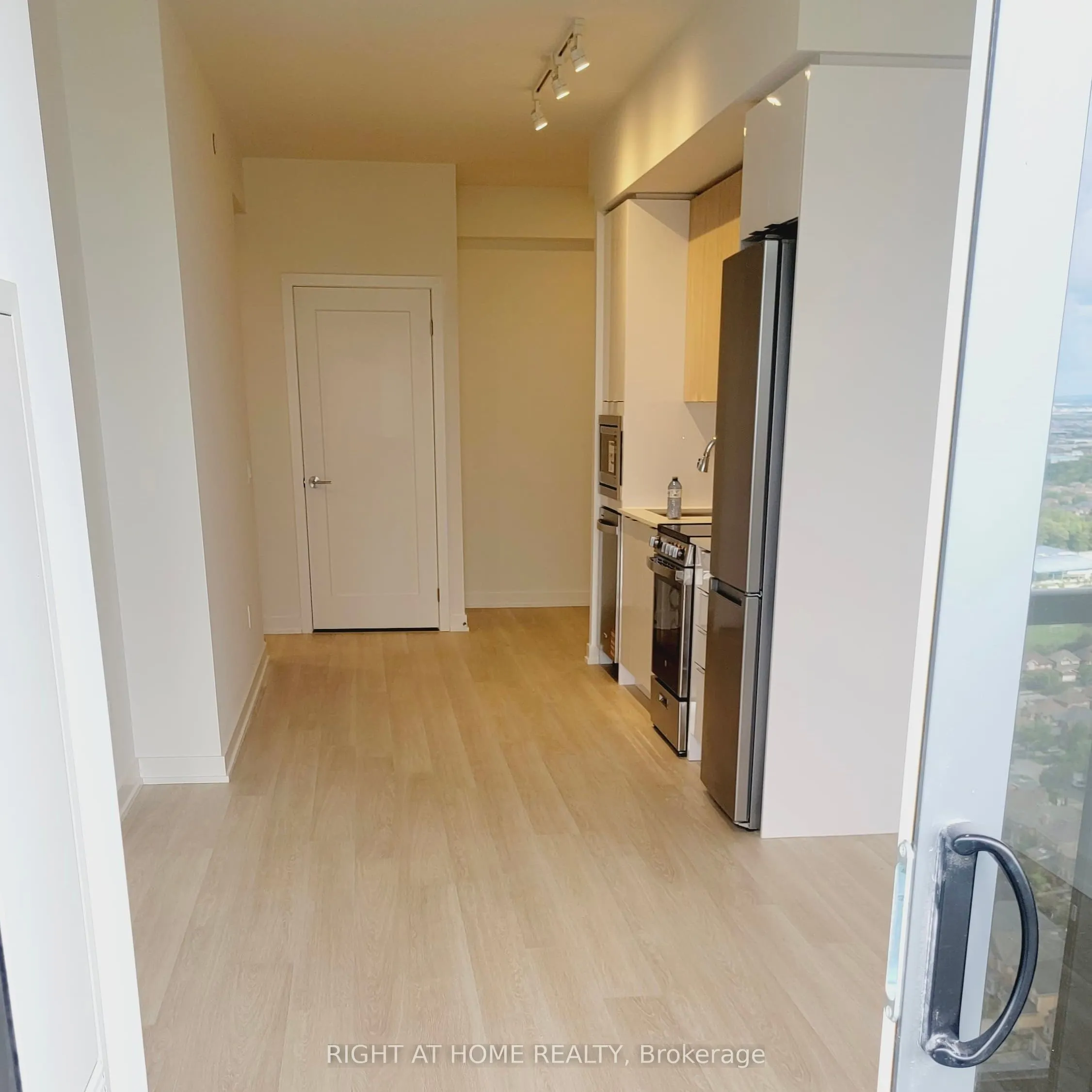 5105 Hurontario Street, #3001