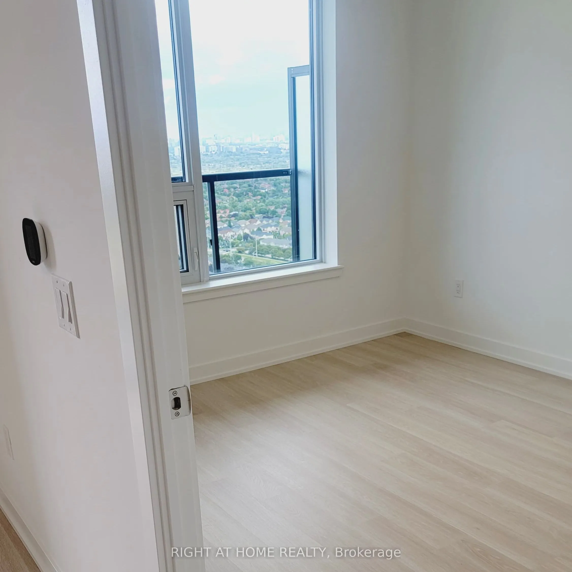 5105 Hurontario Street, #3001