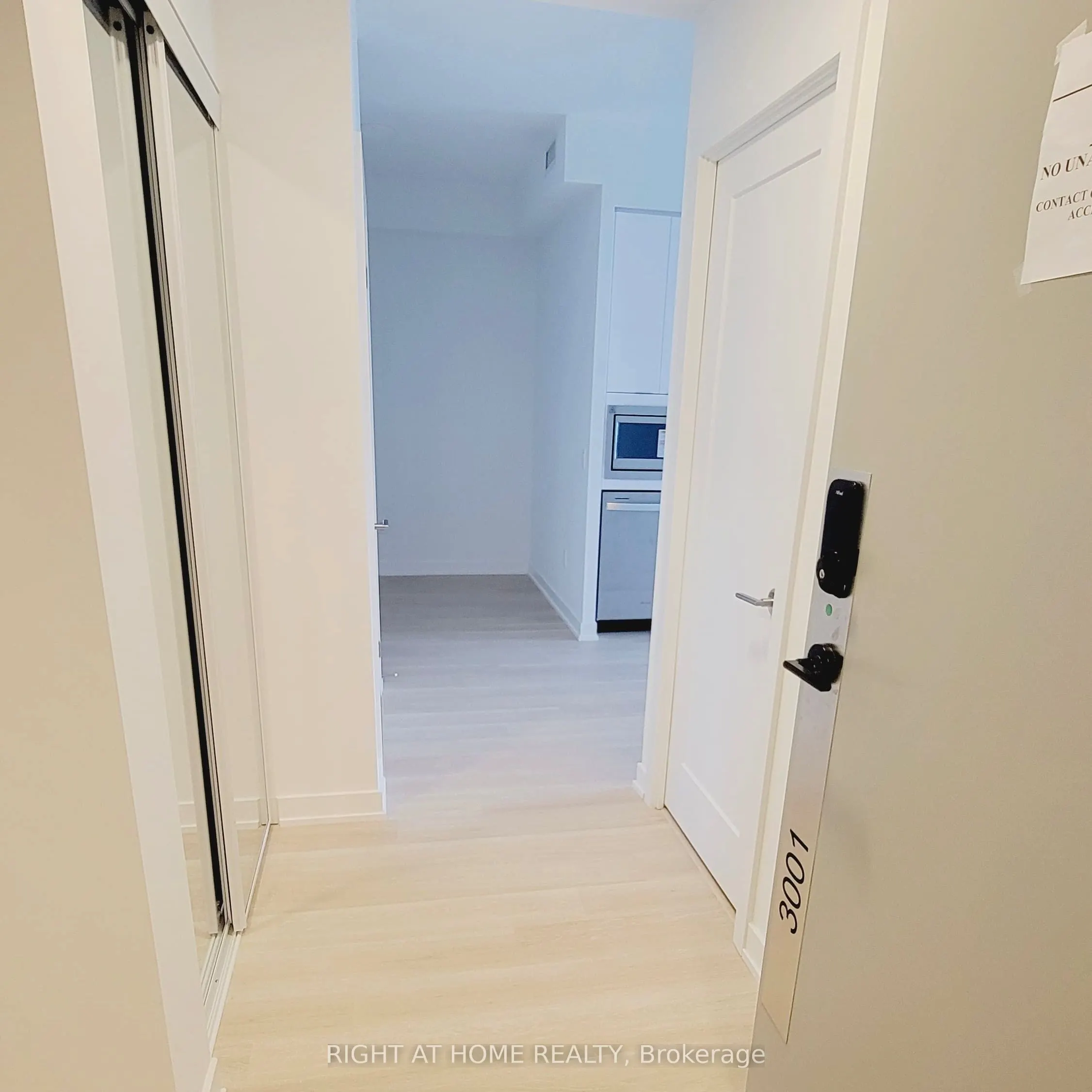 5105 Hurontario Street, #3001