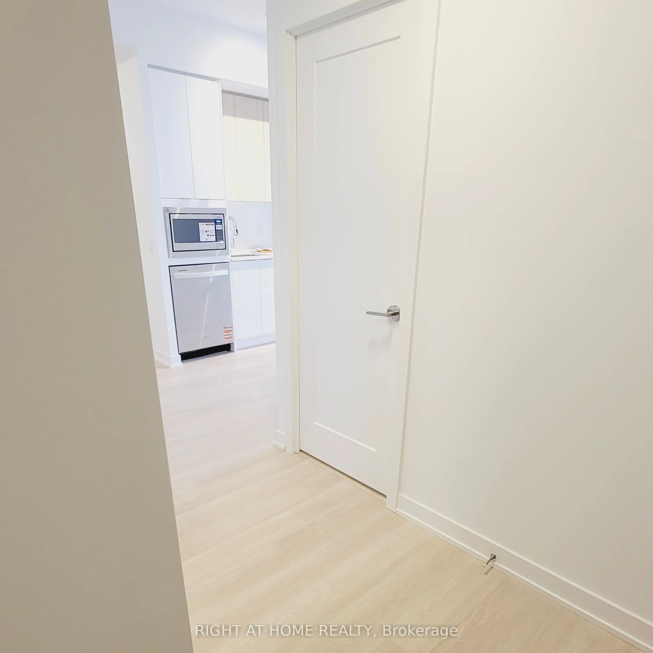 5105 Hurontario Street, #3001