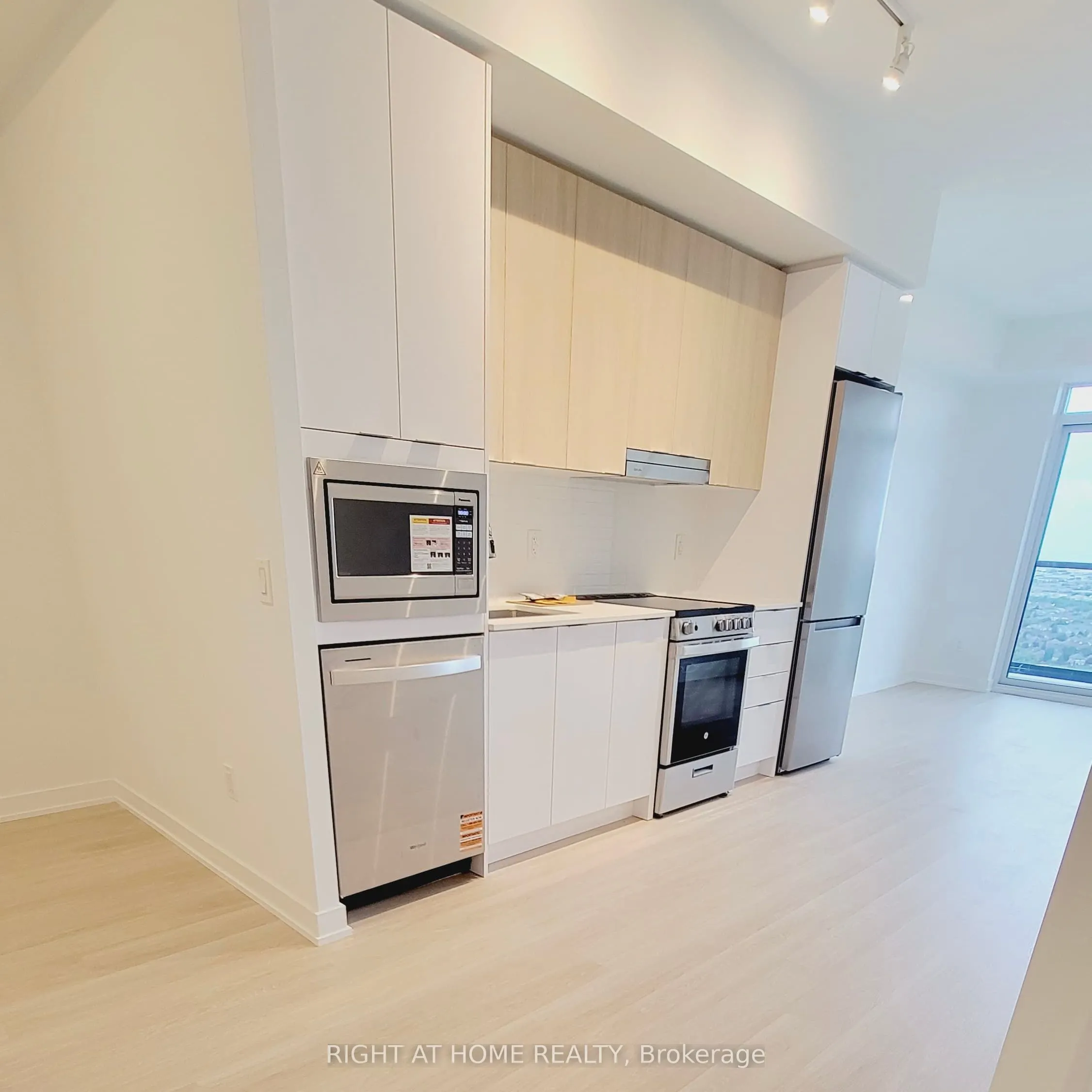 5105 Hurontario Street, #3001