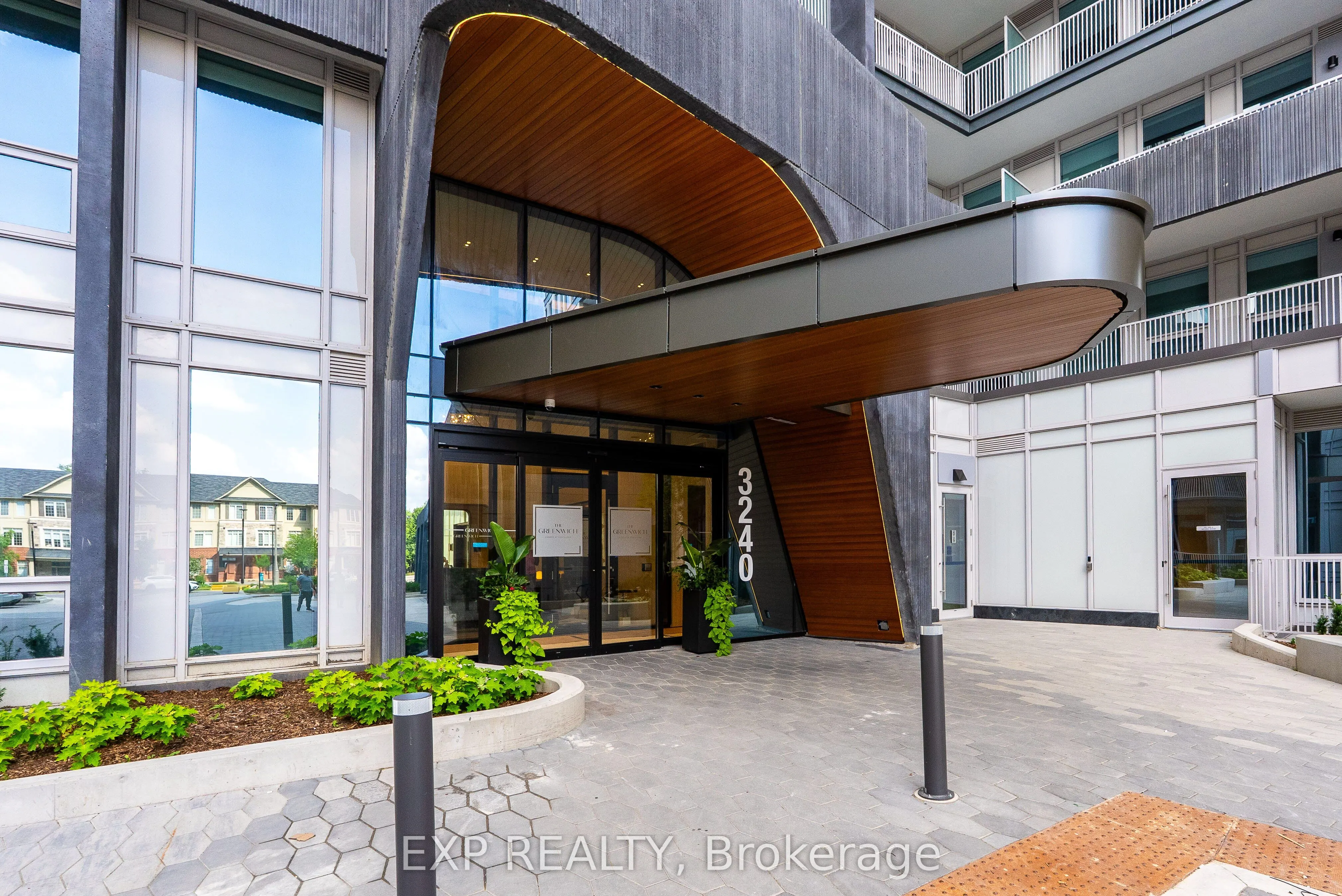 3240 William Coltson Avenue, #711