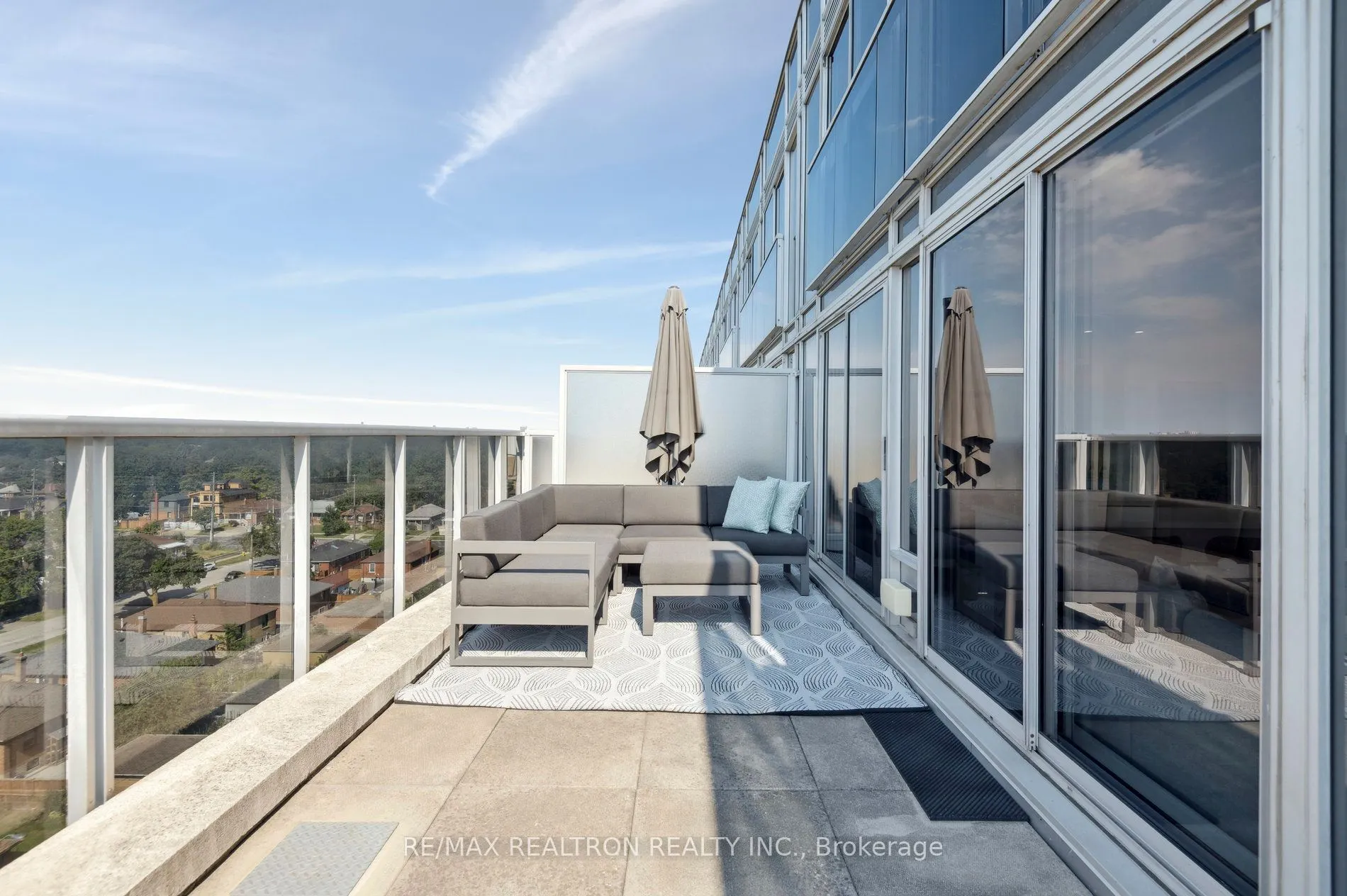 1040 The Queensway Avenue, #901