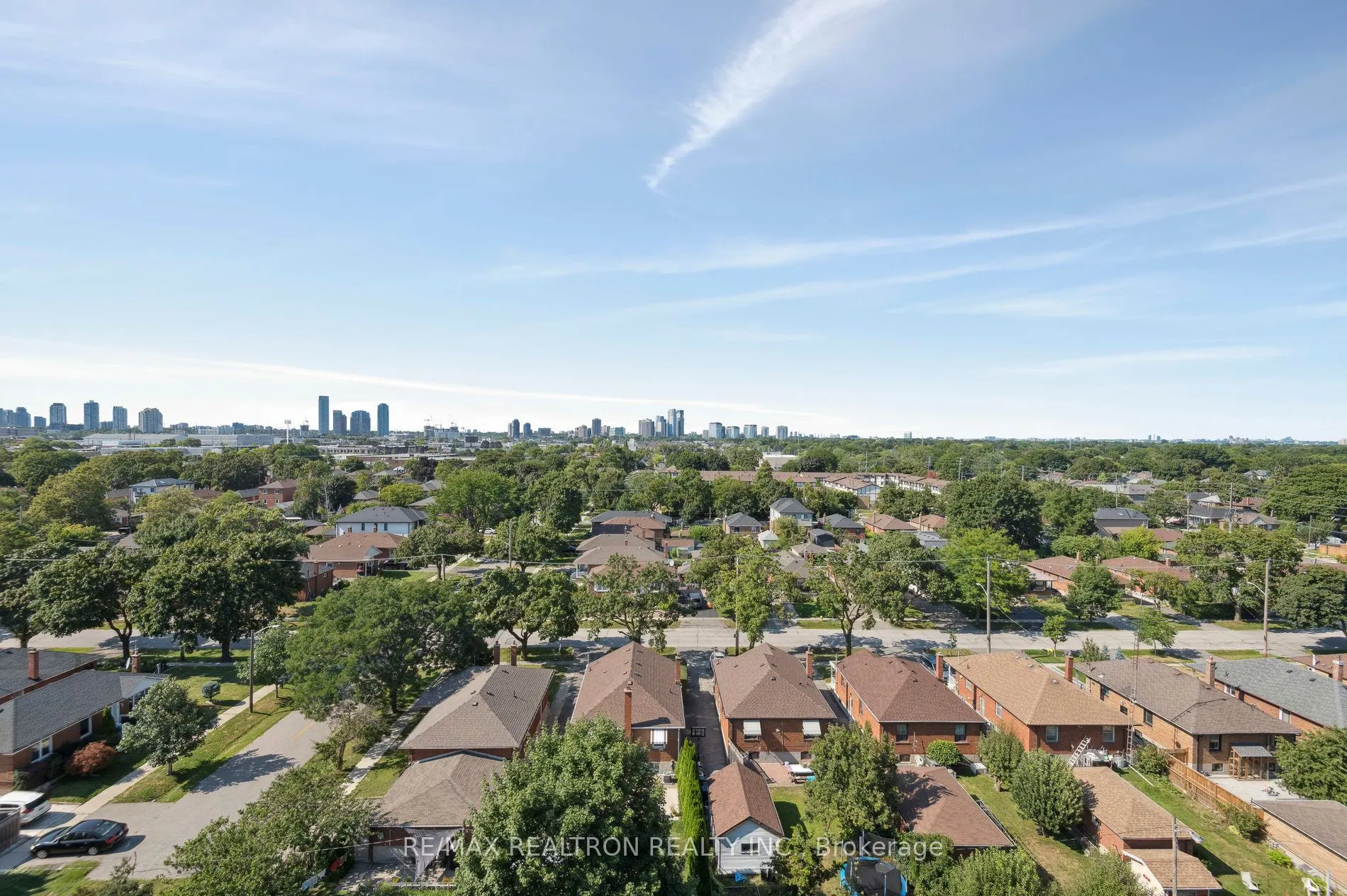 1040 The Queensway Avenue, #901