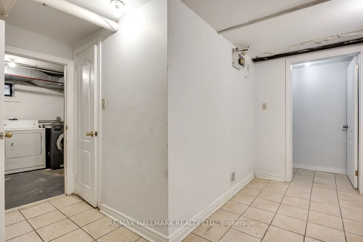 10 Snider Avenue