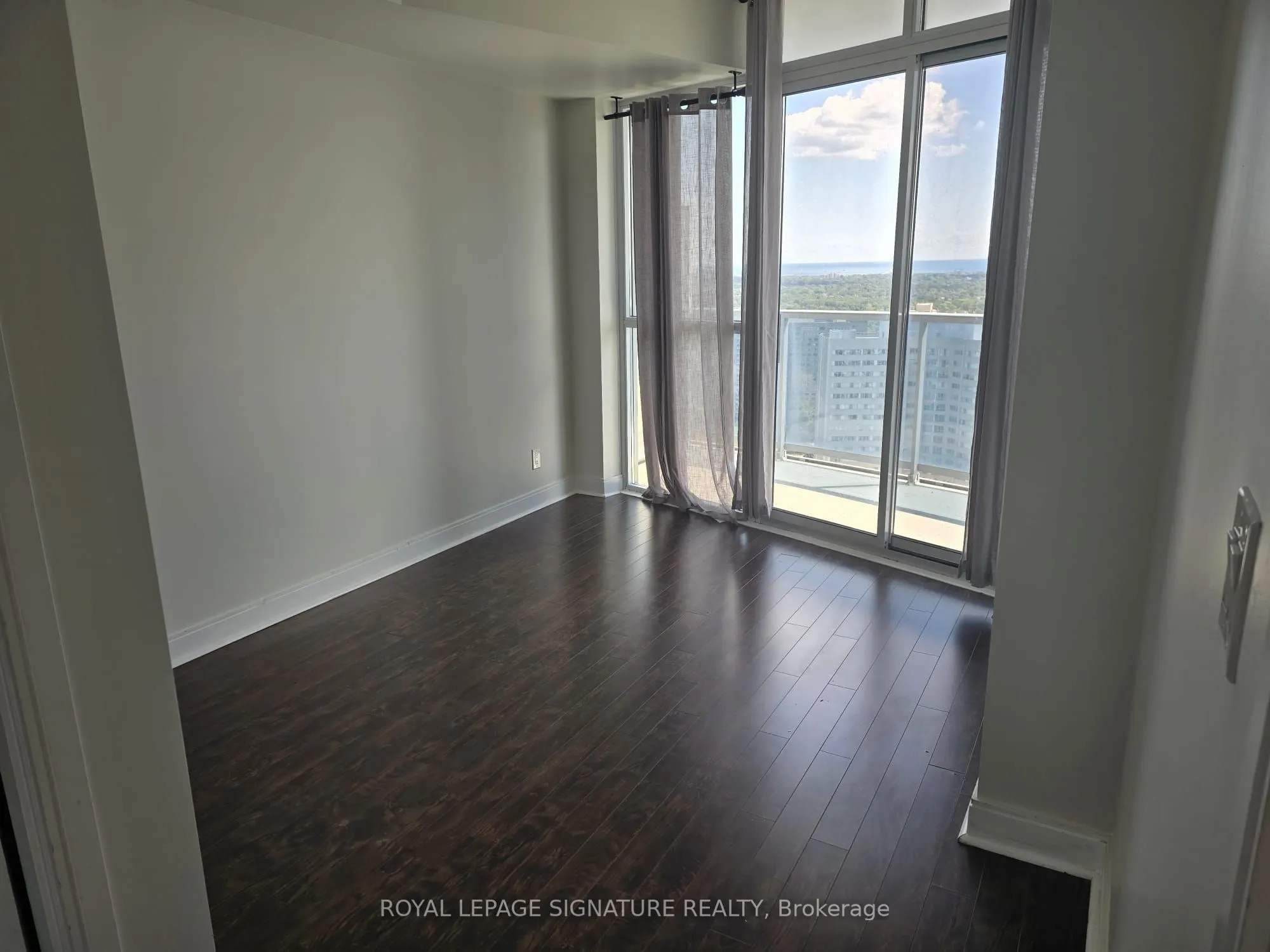 80 Absolute Avenue, #2806