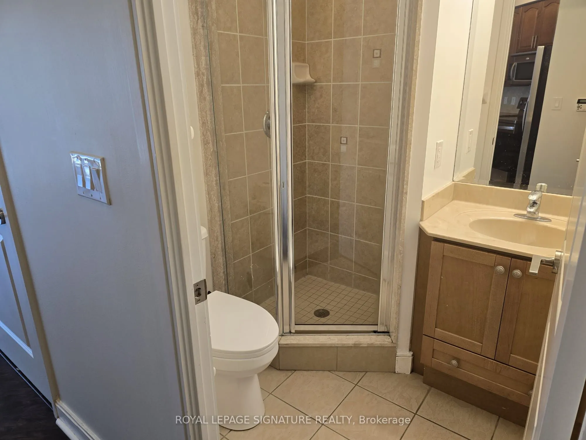 80 Absolute Avenue, #2806