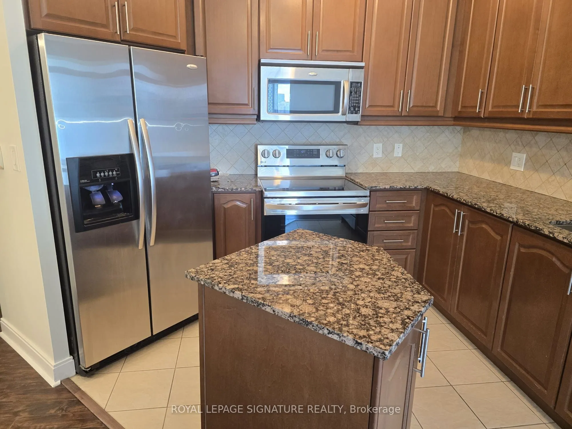 80 Absolute Avenue, #2806