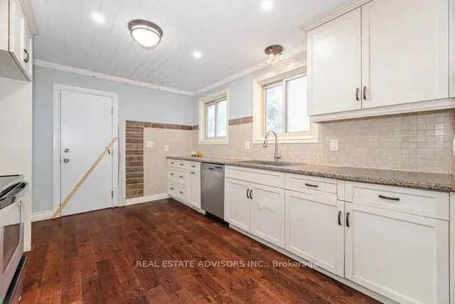 4 Parkend Avenue