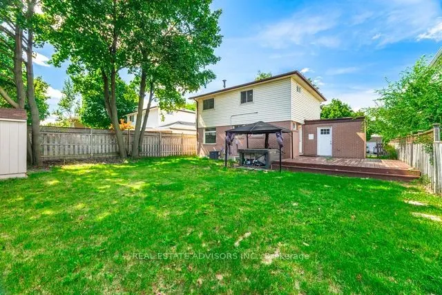 4 Parkend Avenue