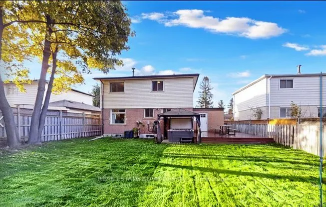 4 Parkend Avenue