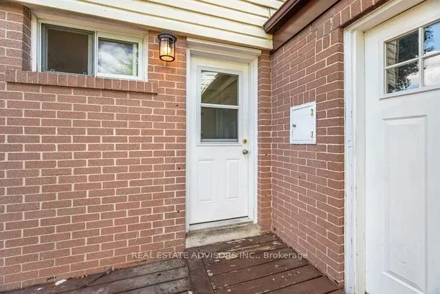 4 Parkend Avenue