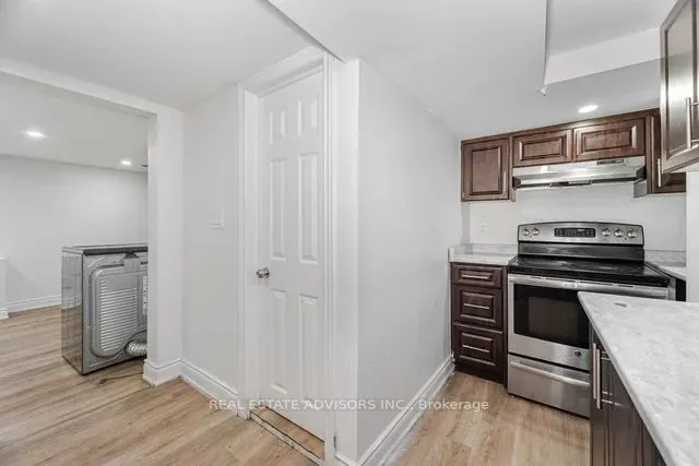 4 Parkend Avenue