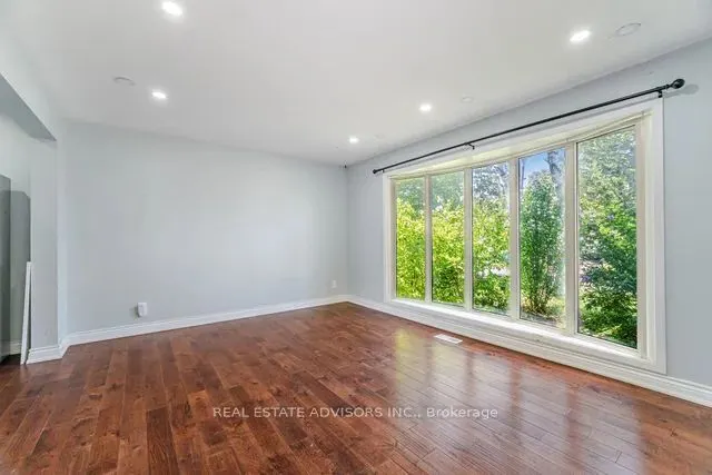 4 Parkend Avenue