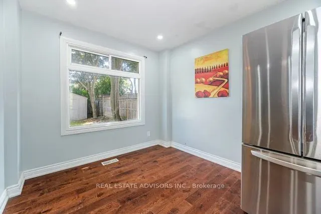 4 Parkend Avenue
