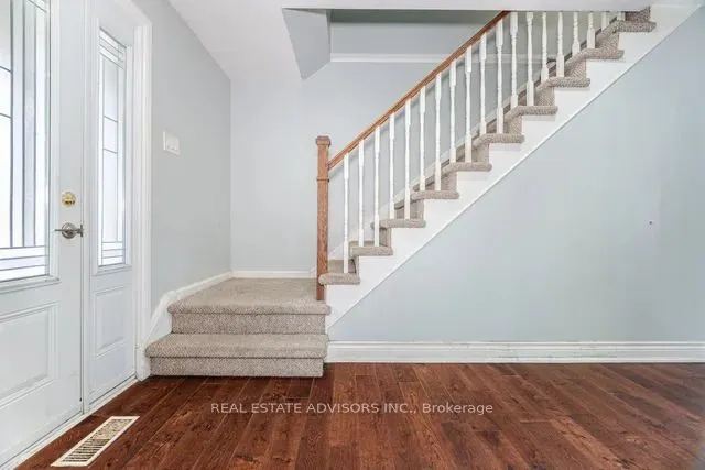 4 Parkend Avenue