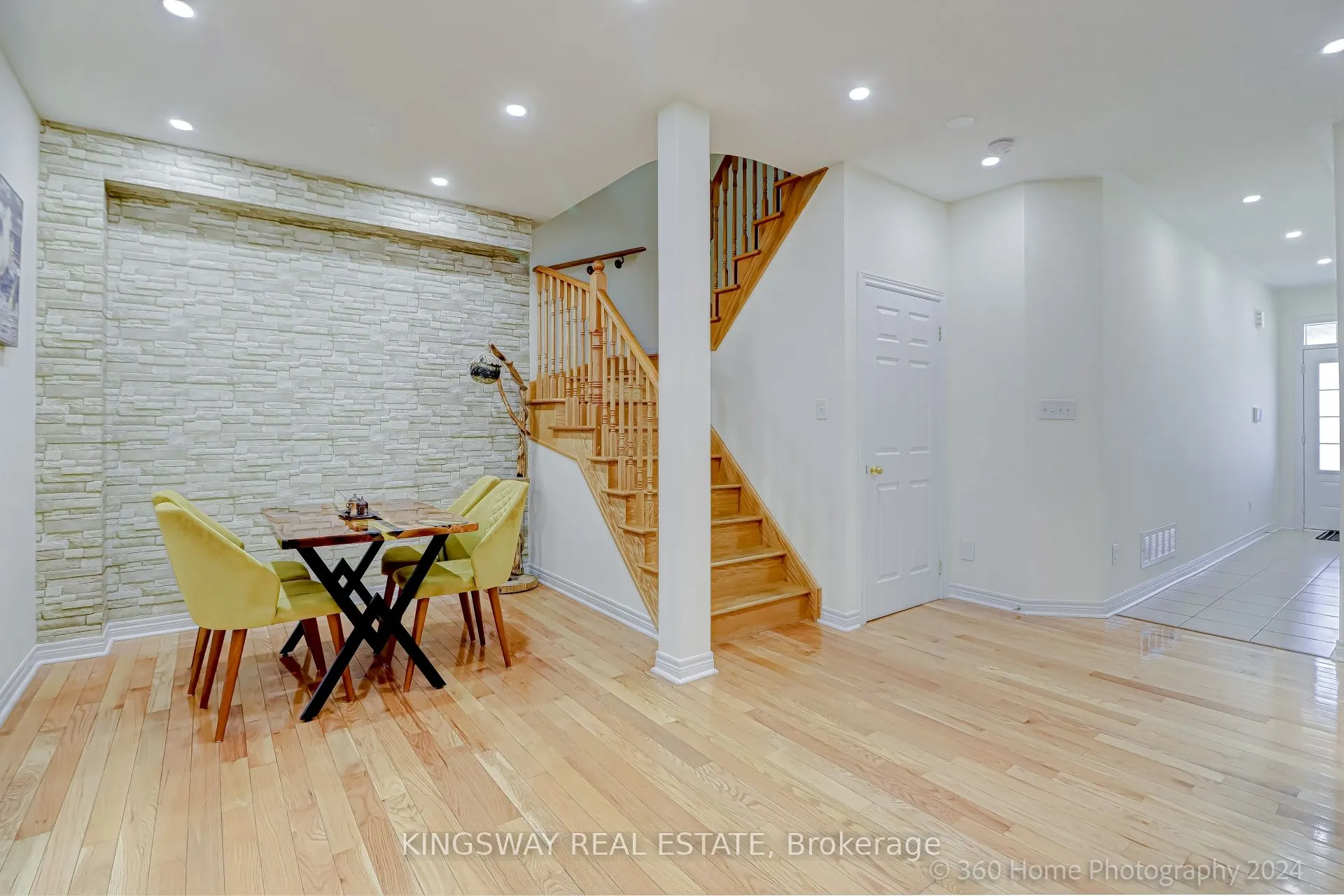 485 Meadowridge Court