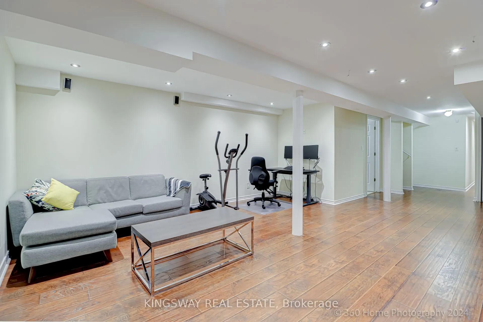 485 Meadowridge Court