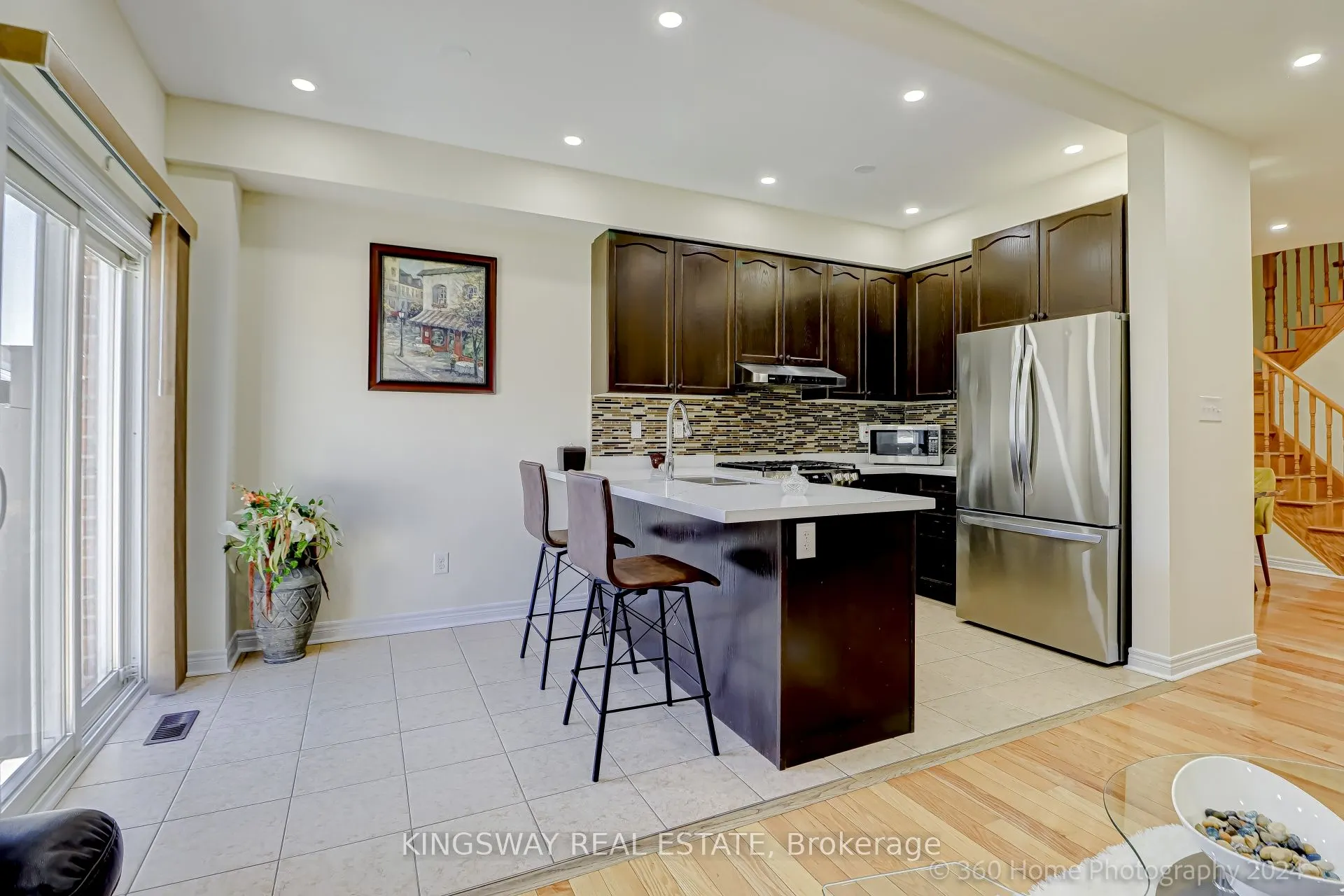 485 Meadowridge Court