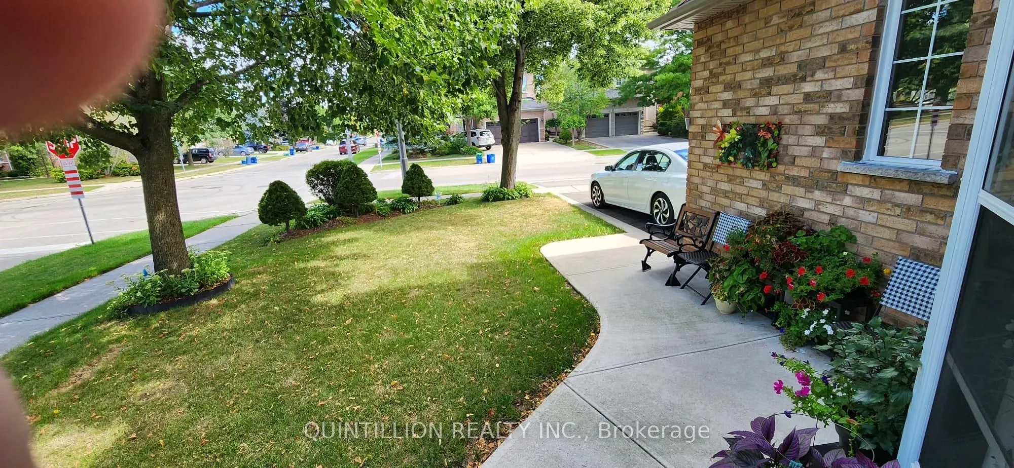 2054 Bloomfield Drive