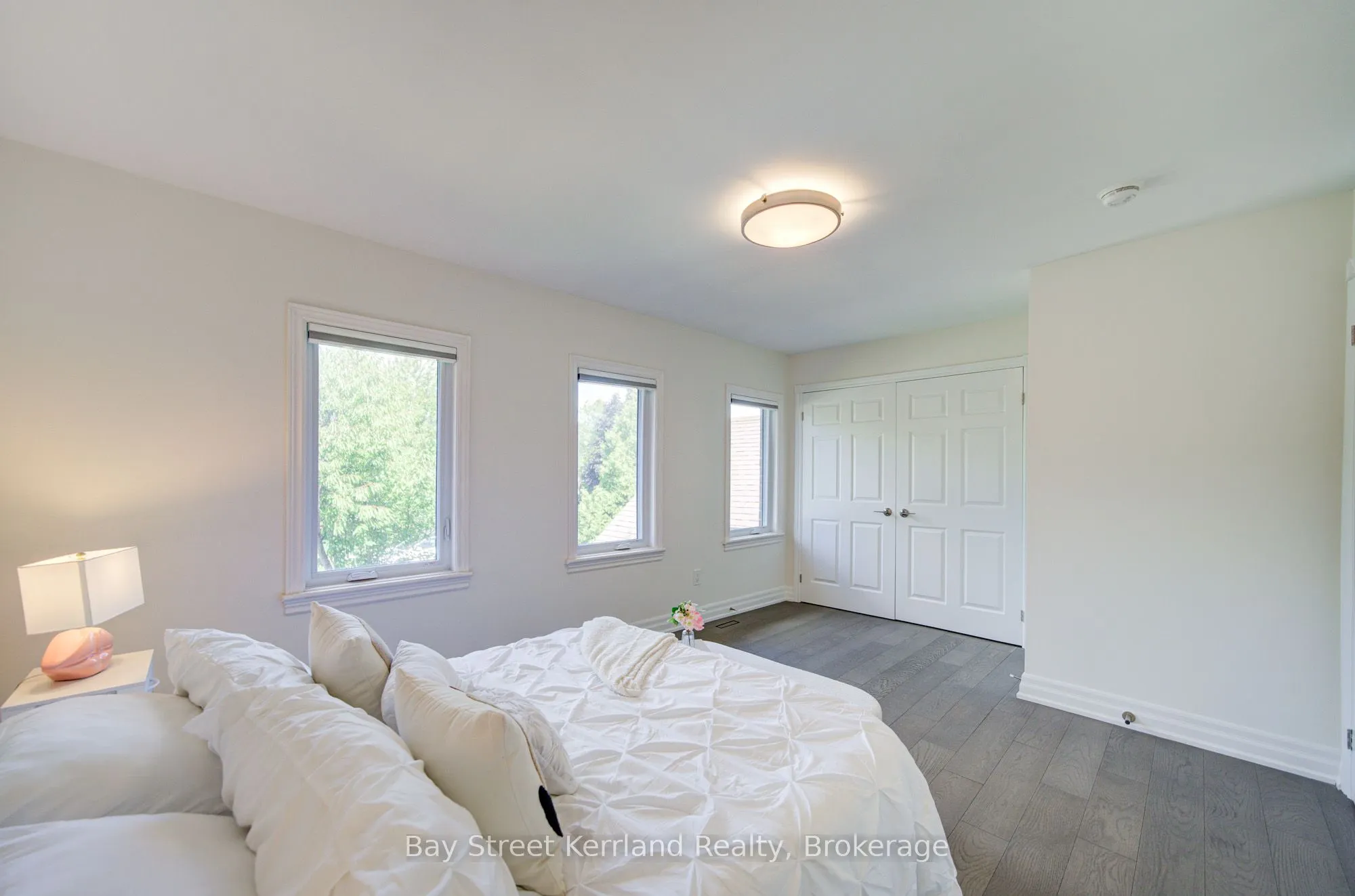 423 Golden Oak Drive