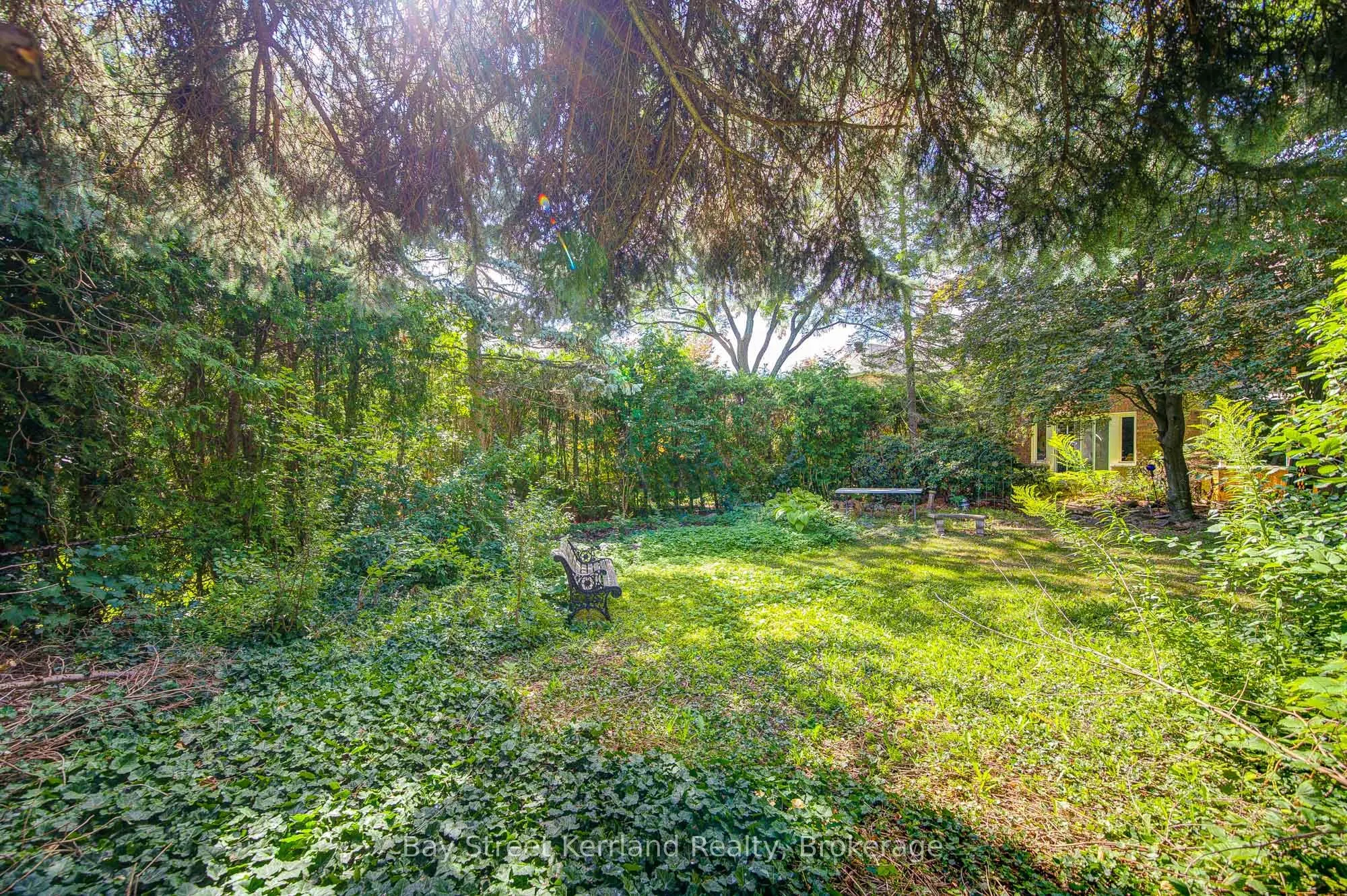 423 Golden Oak Drive