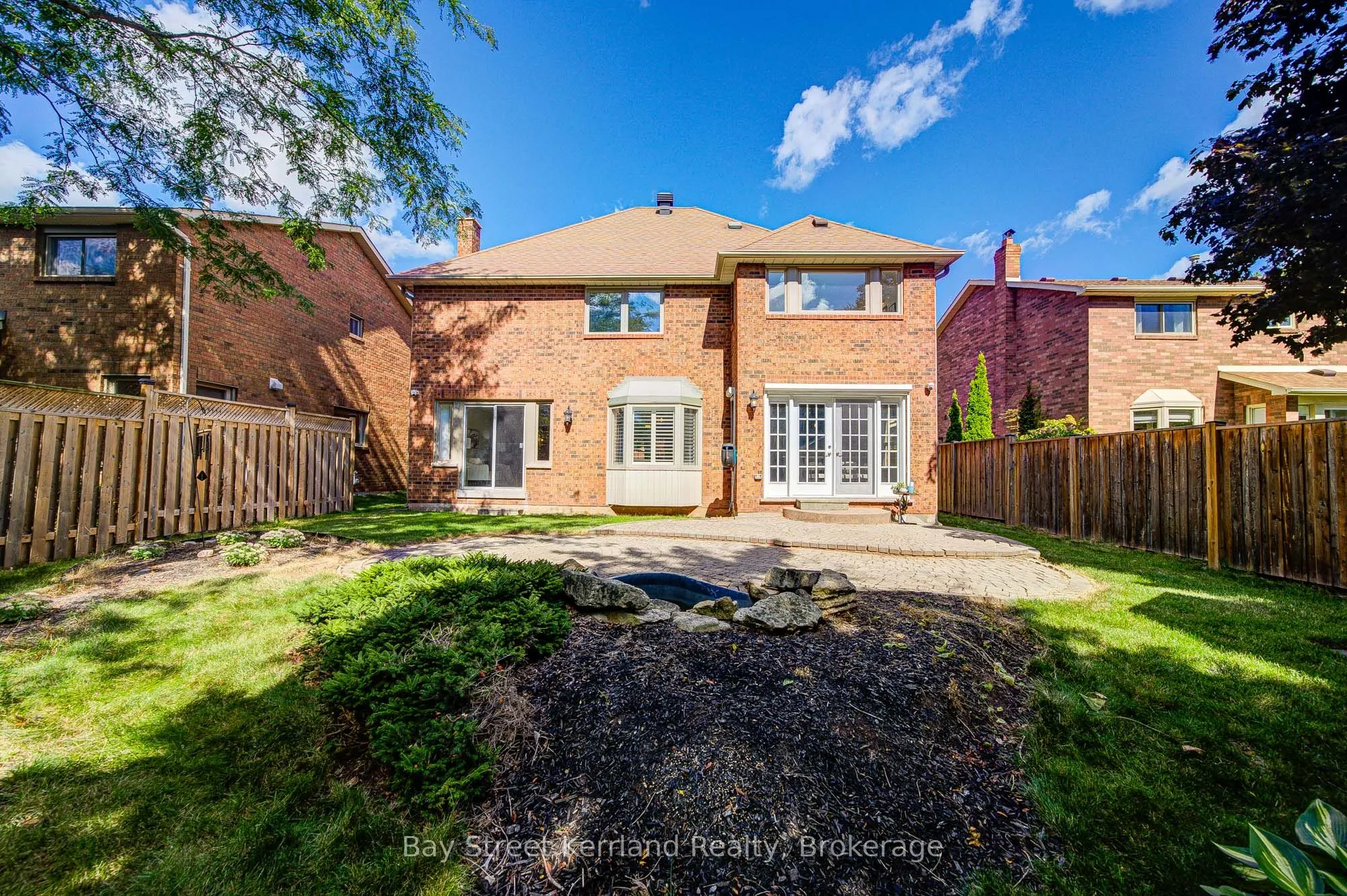 423 Golden Oak Drive