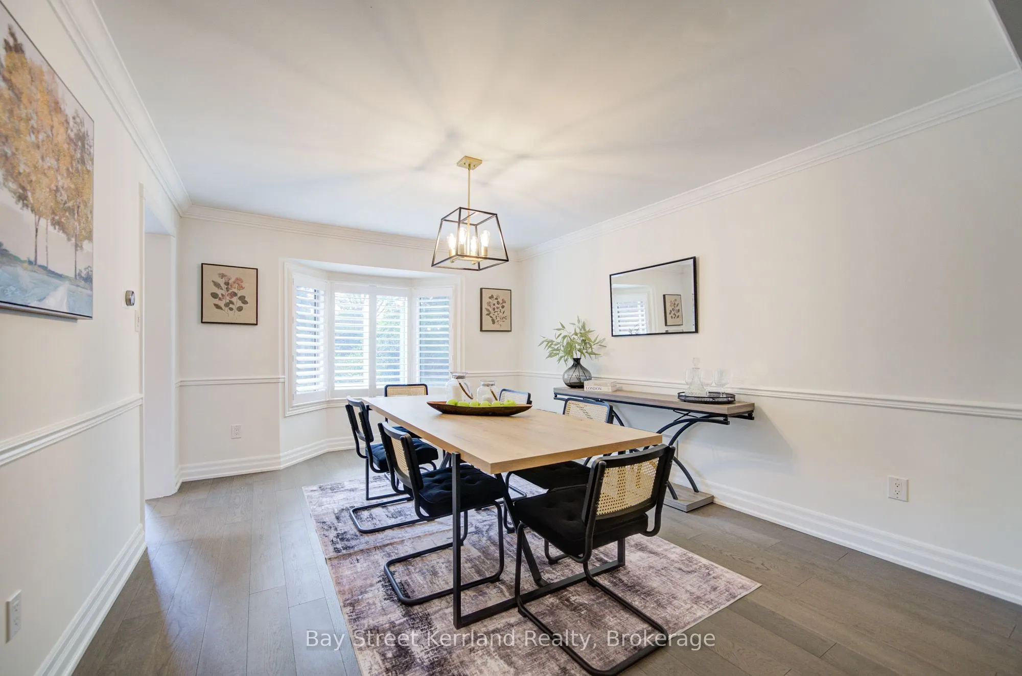 423 Golden Oak Drive