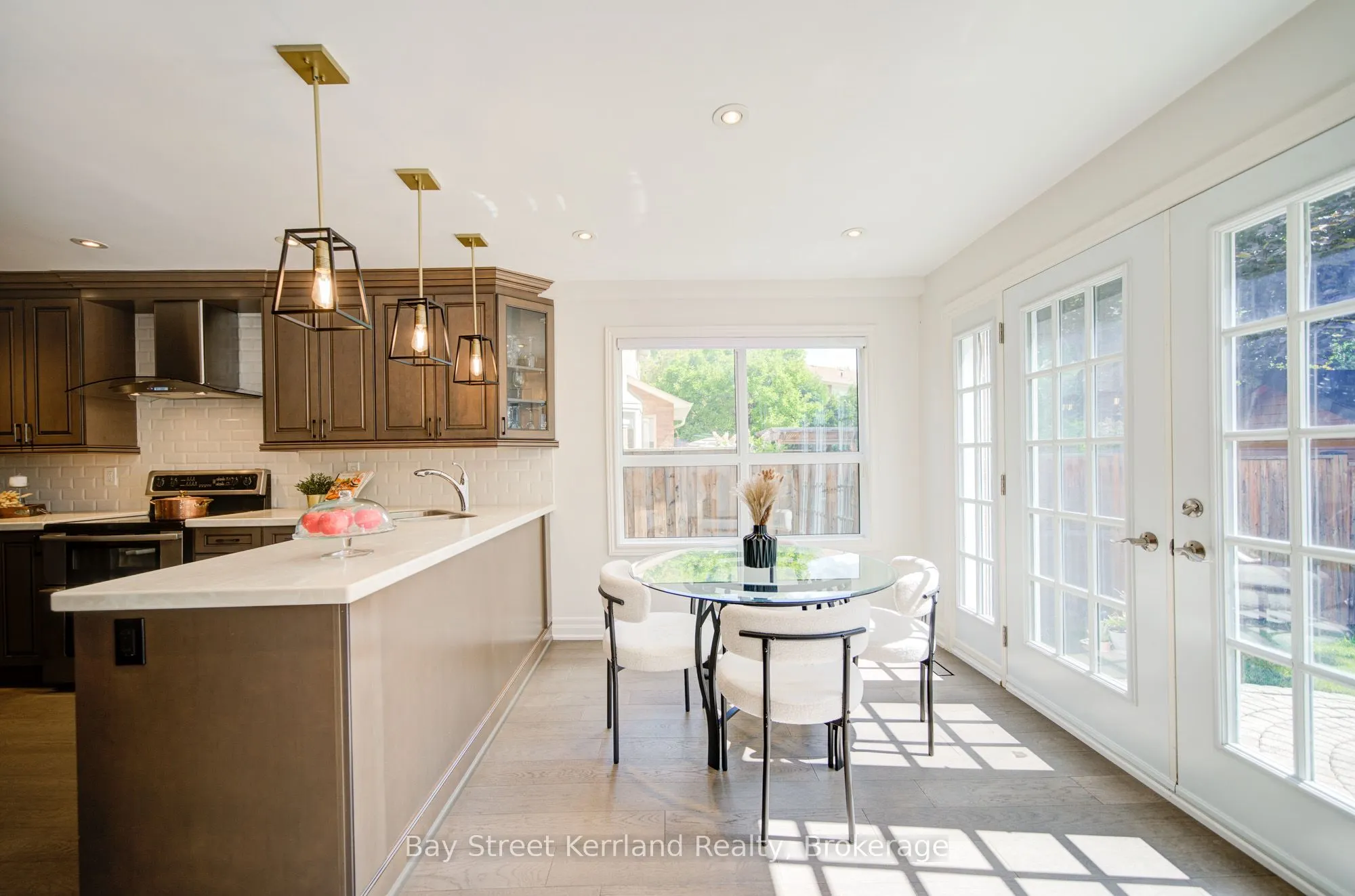 423 Golden Oak Drive