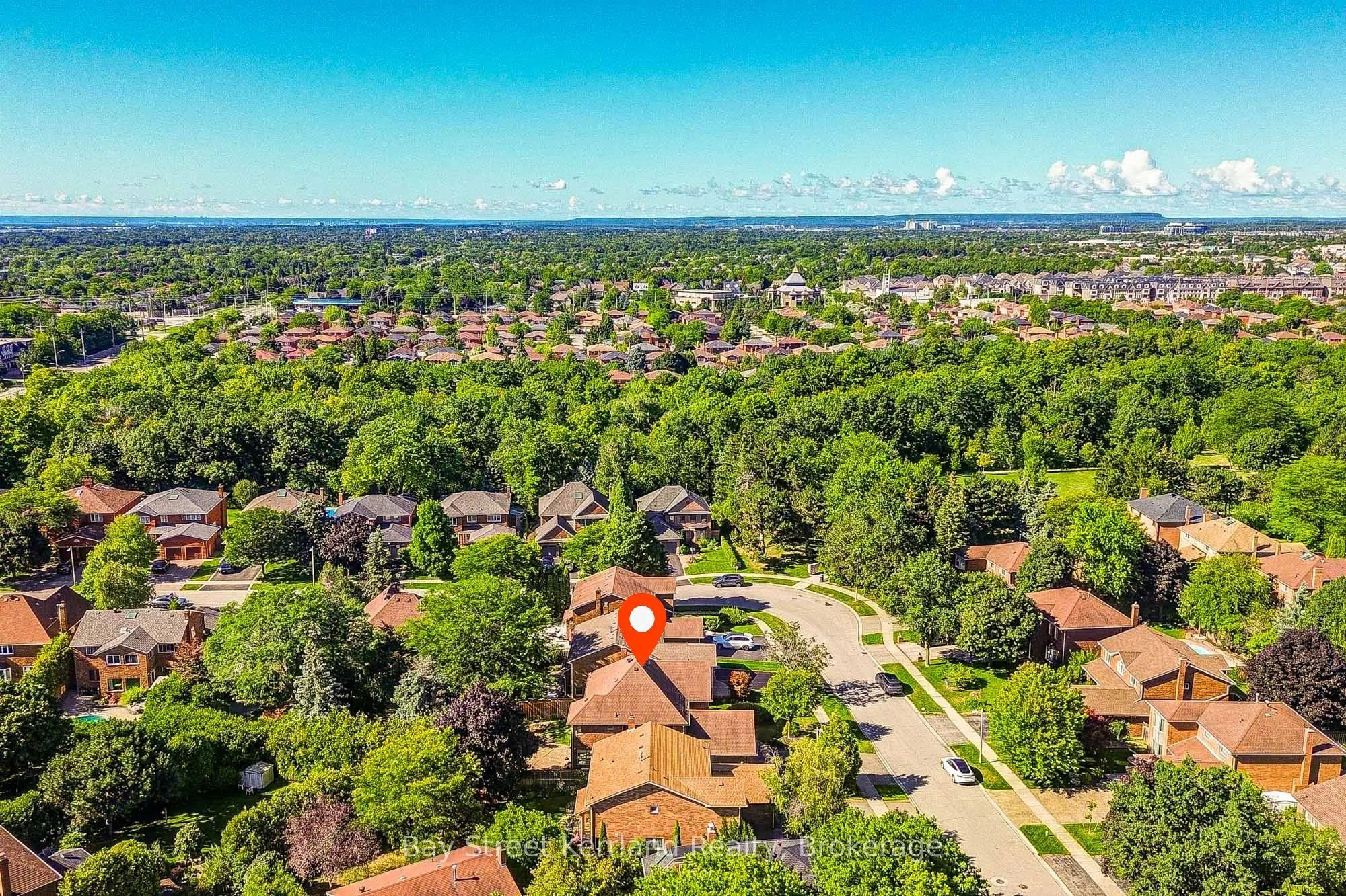 423 Golden Oak Drive