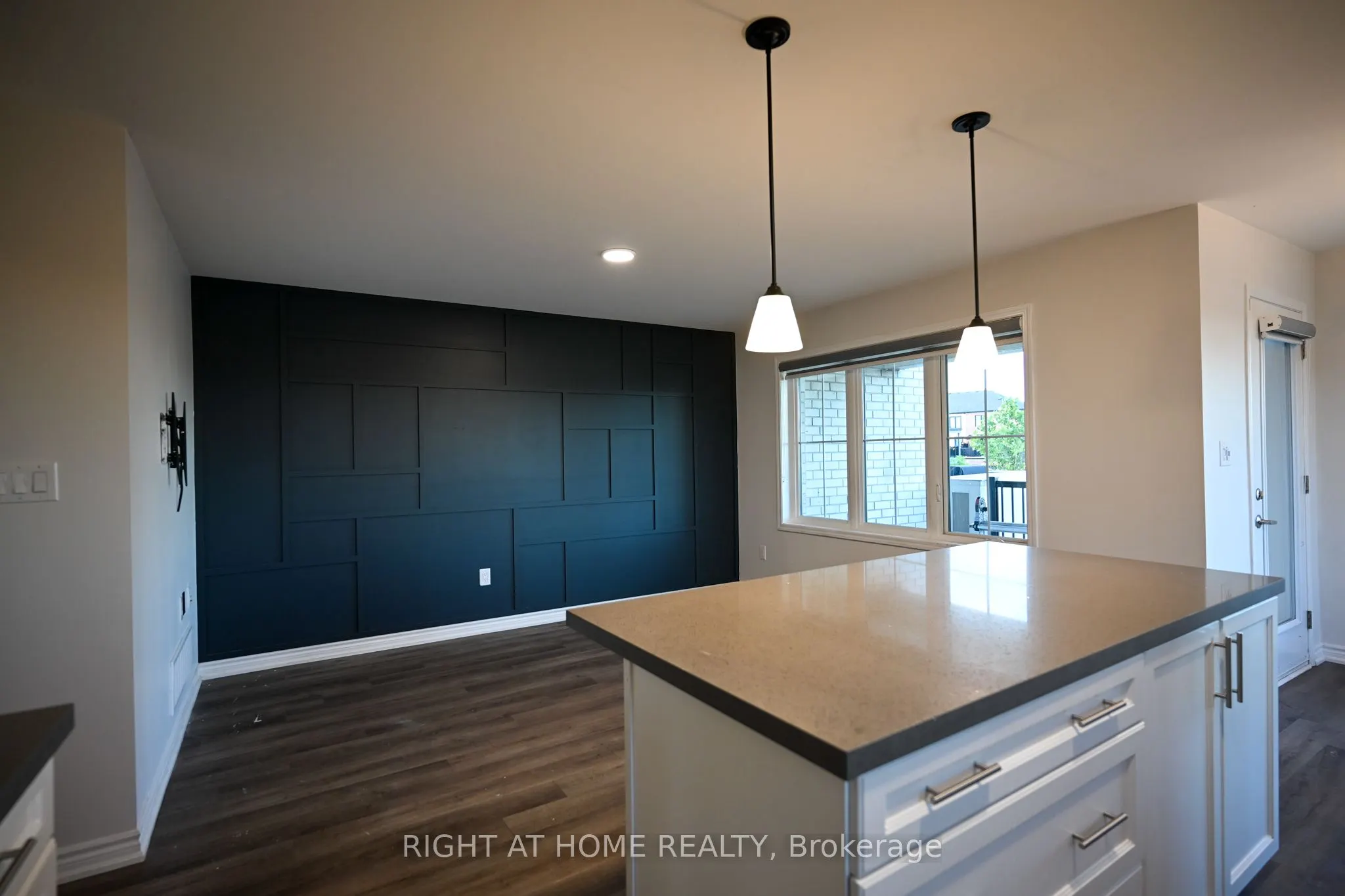 980 Logan Drive, #8