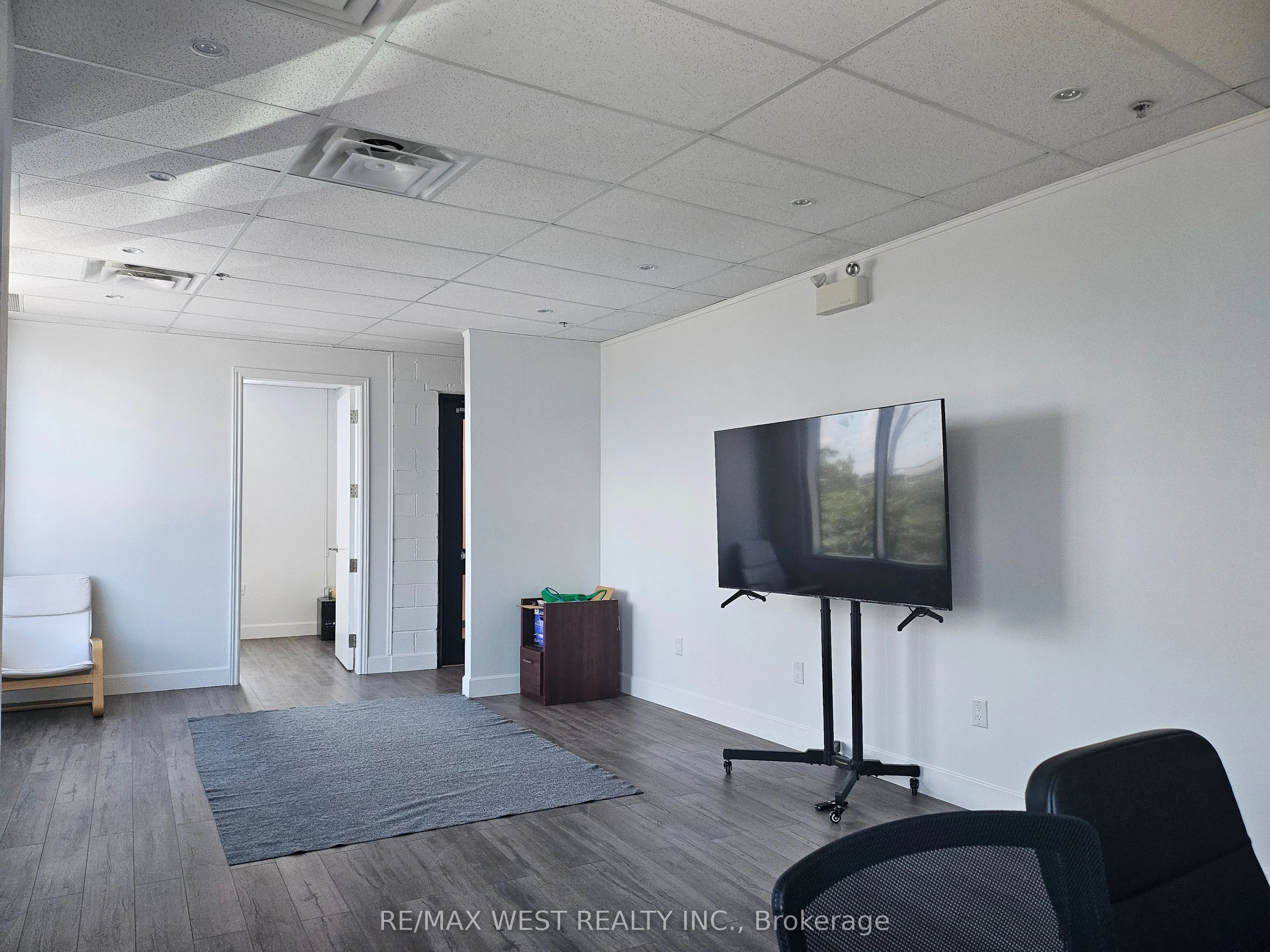 5311 John Lucas Drive, #2Ndflr #B