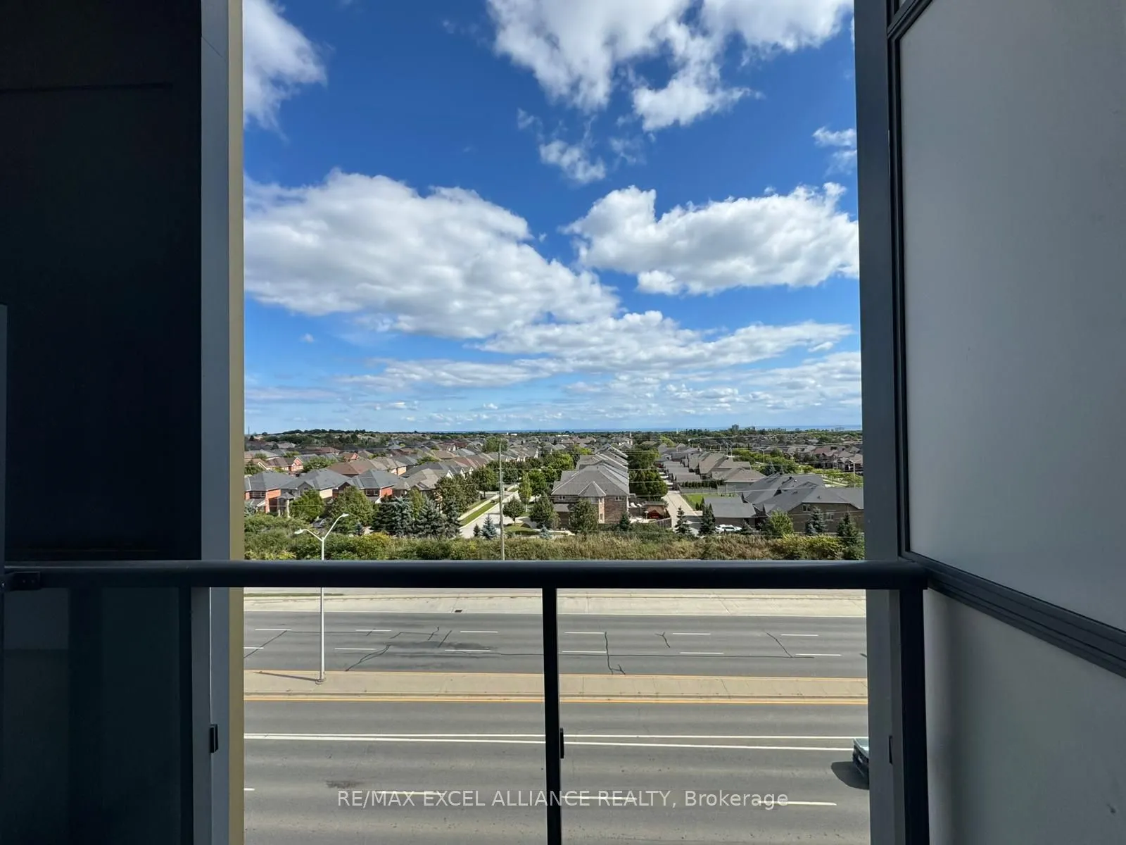 1005 Dundas Street E, #723