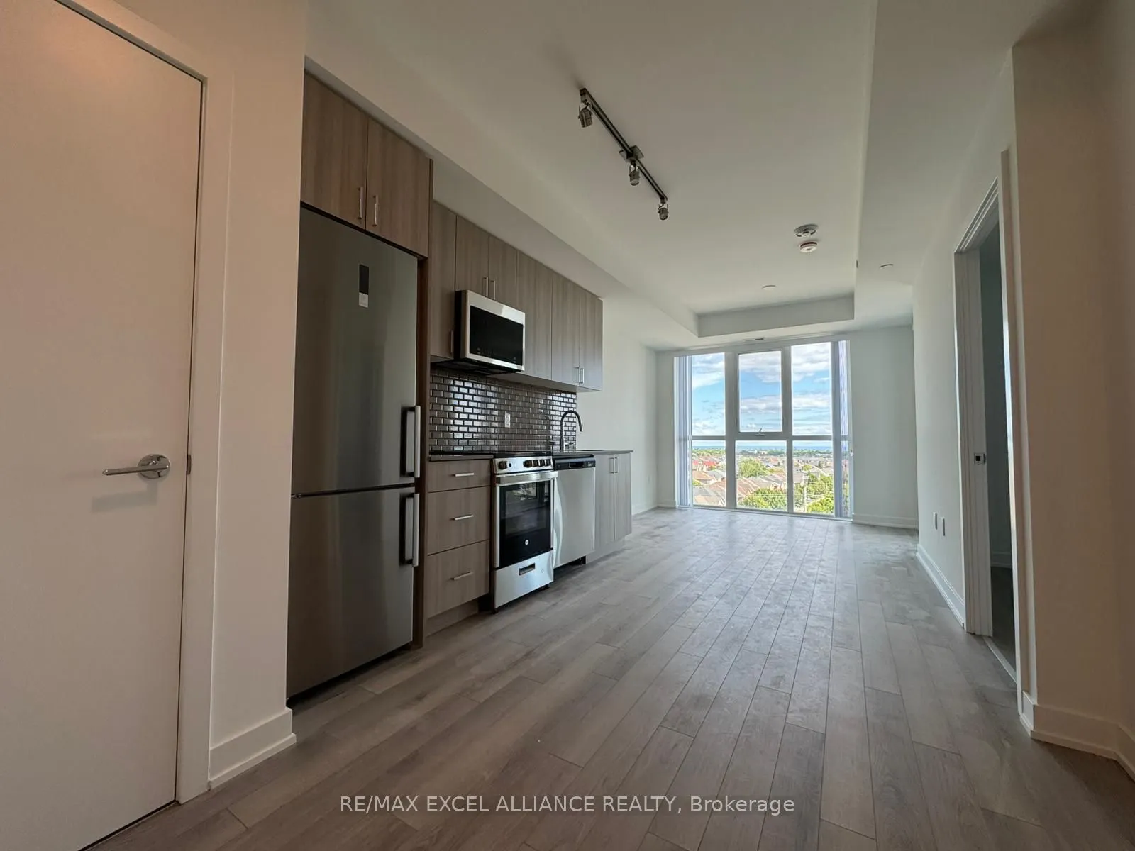 1005 Dundas Street E, #809