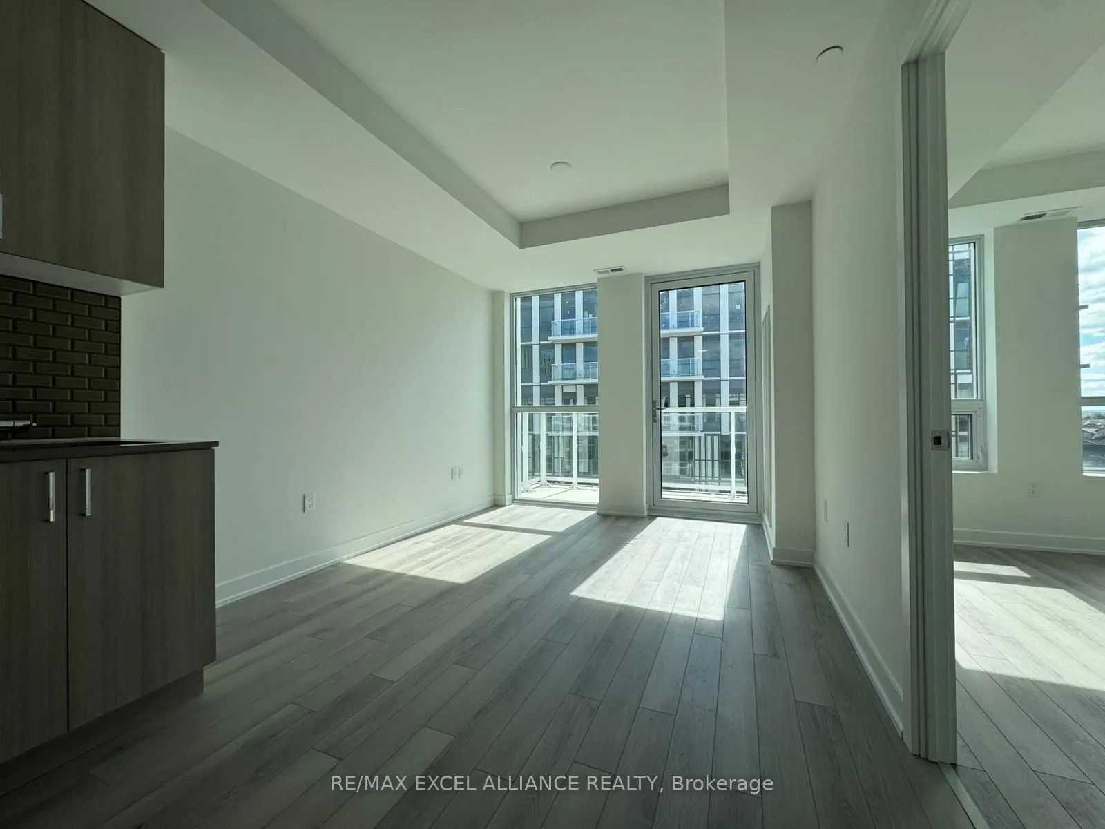1005 Dundas Street E, #708