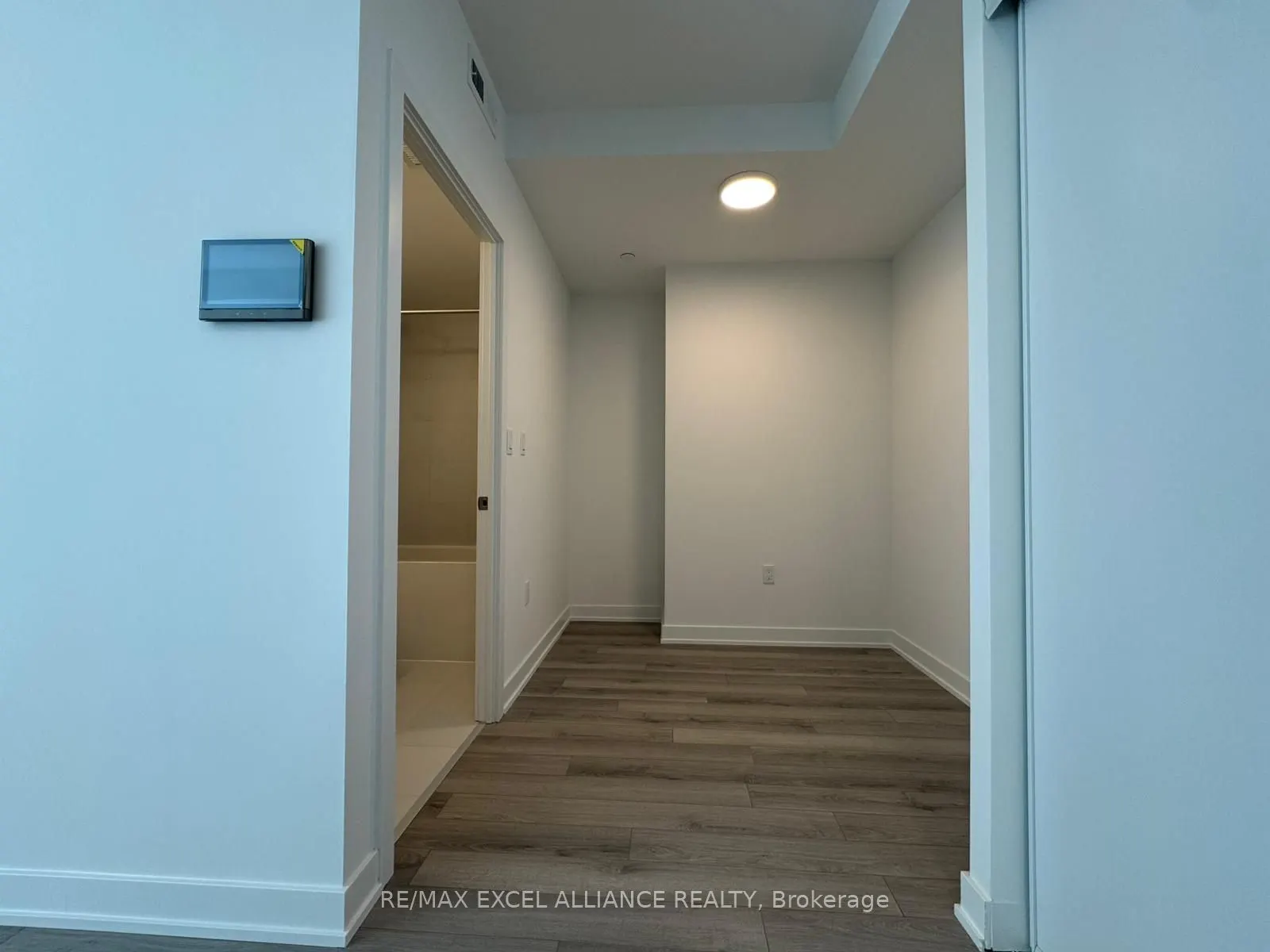 1005 Dundas Street E, #708