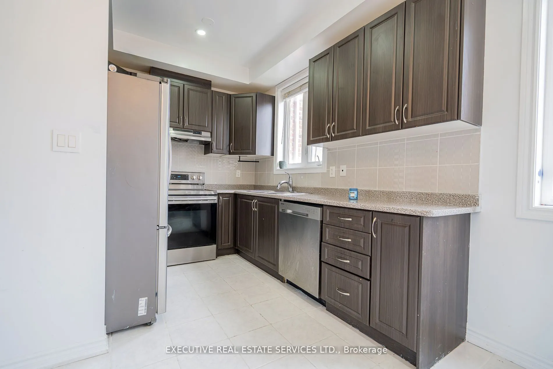 5 Sprucewood Road