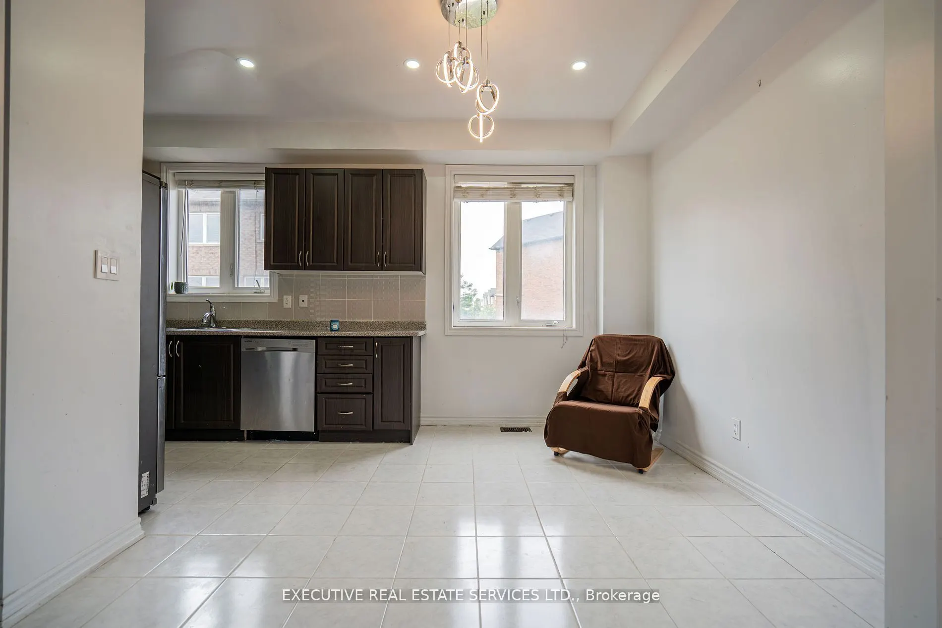 5 Sprucewood Road