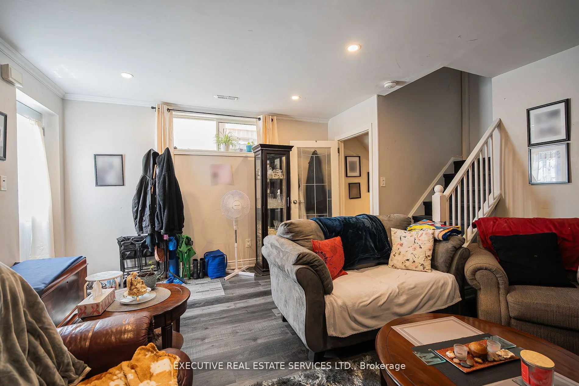 4 Simmons Boulevard
